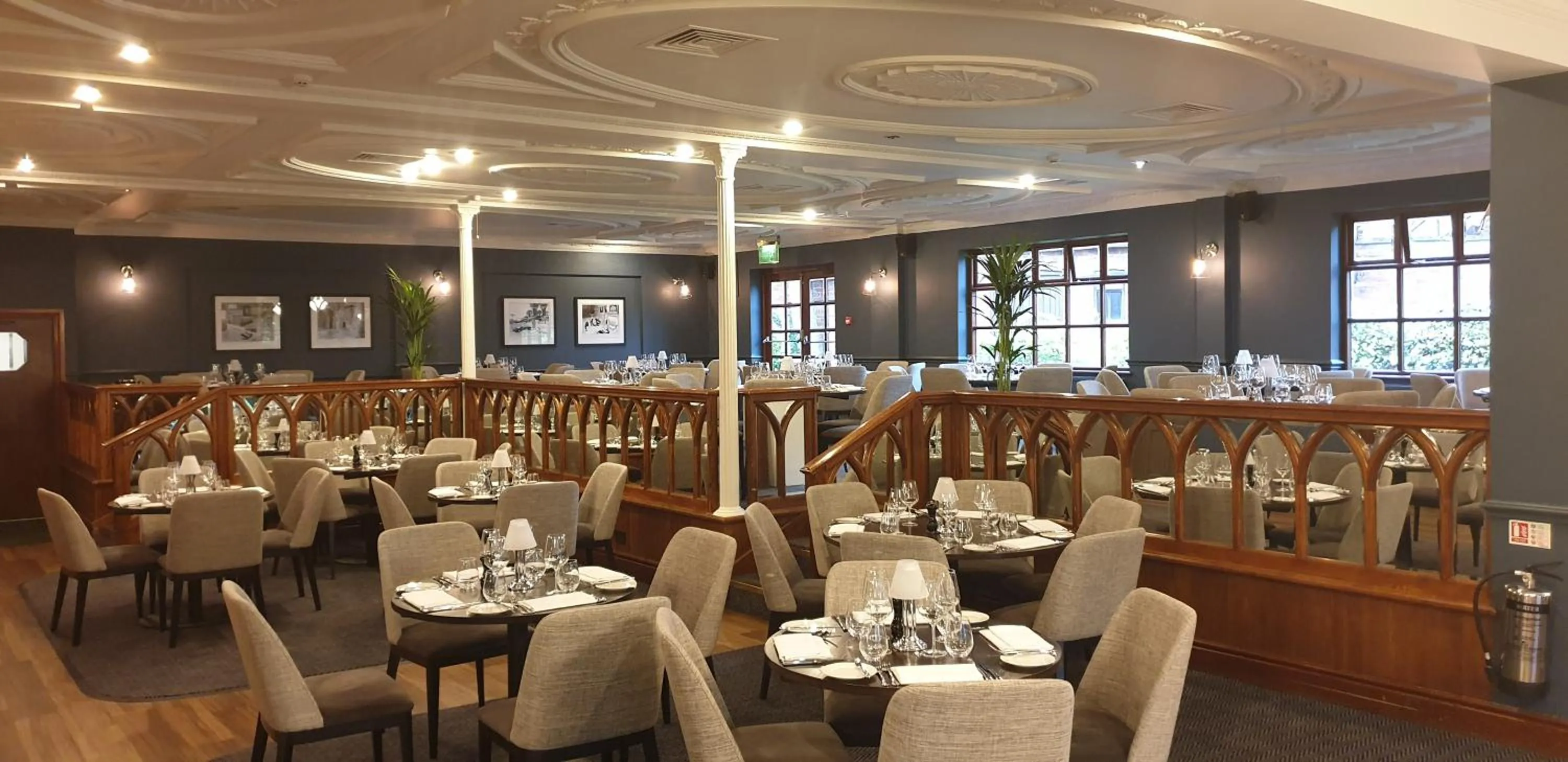 Restaurant/Places to Eat in Bredbury Hall Hotel