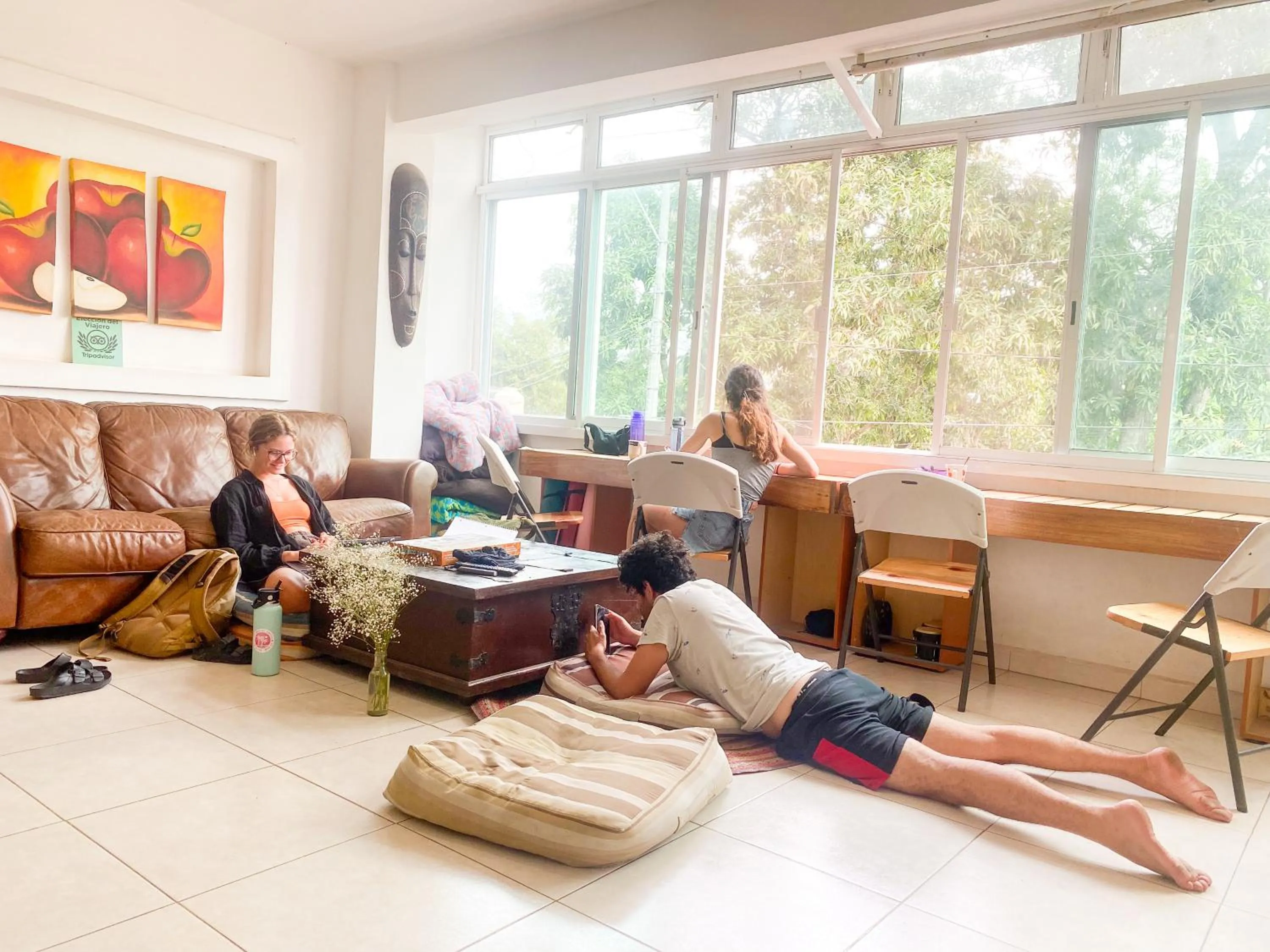Living room in ITH Sayulita Amazing Surf Hostel