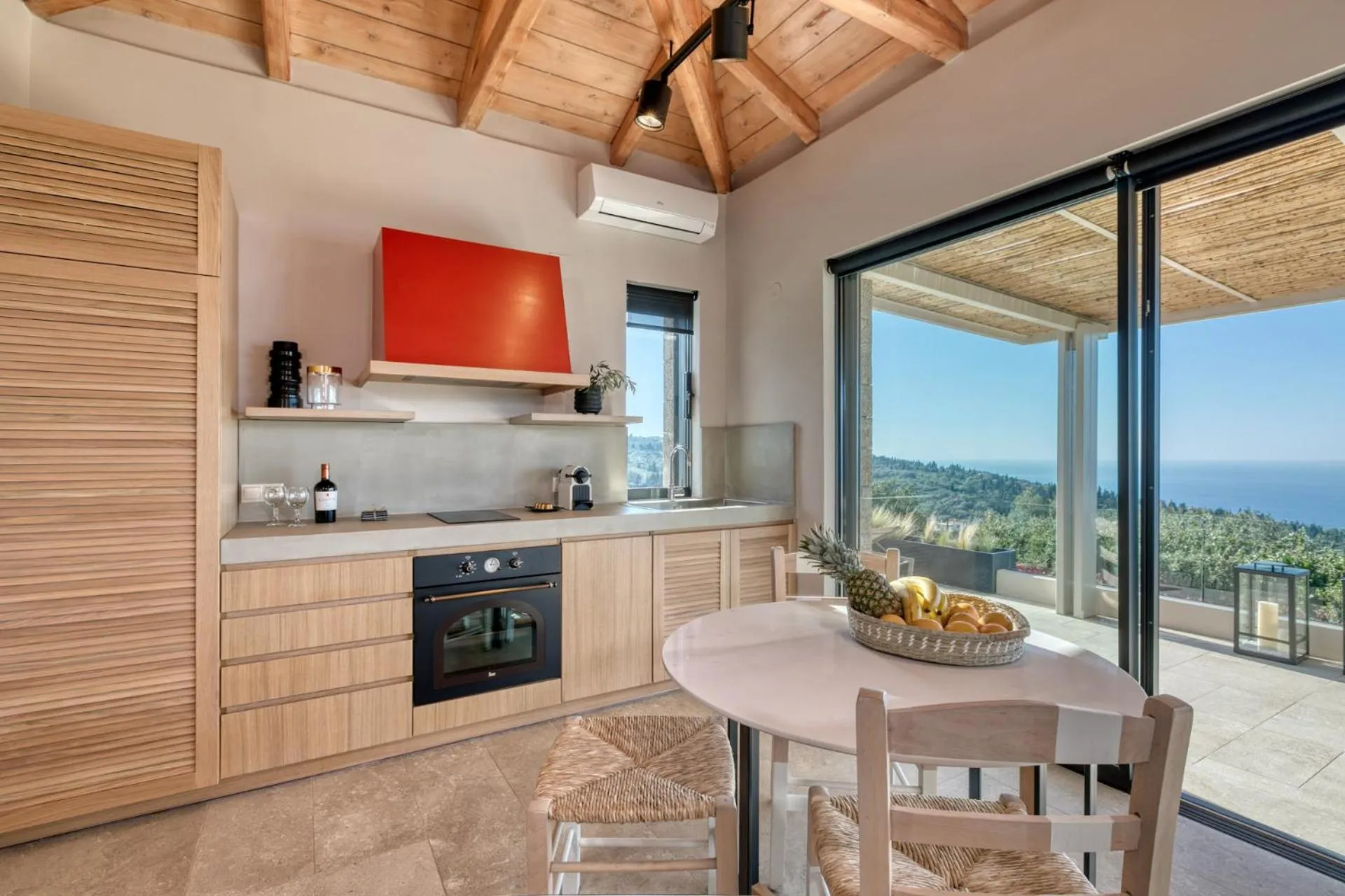 Kitchen or kitchenette in Artblue Villas