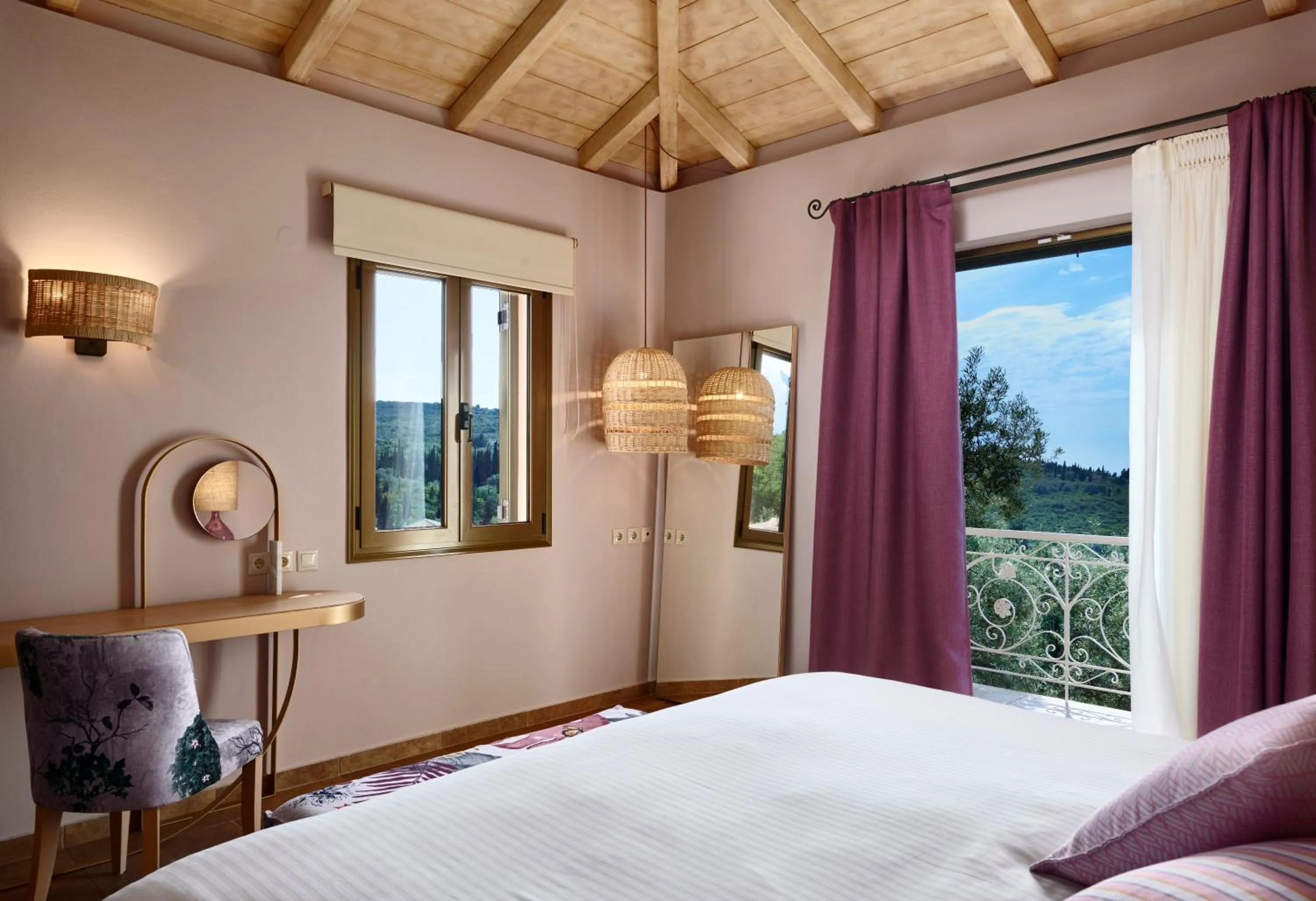 Photo of the whole room, Bed in Artblue Villas