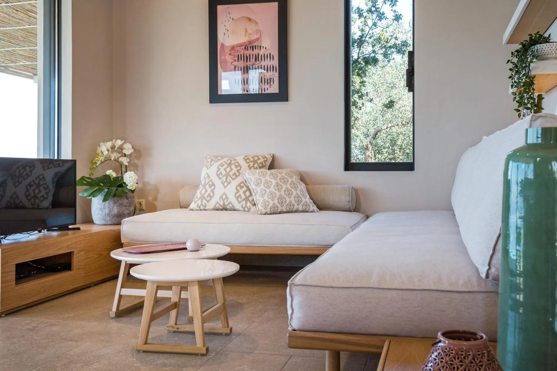Living room, Bed in Artblue Villas
