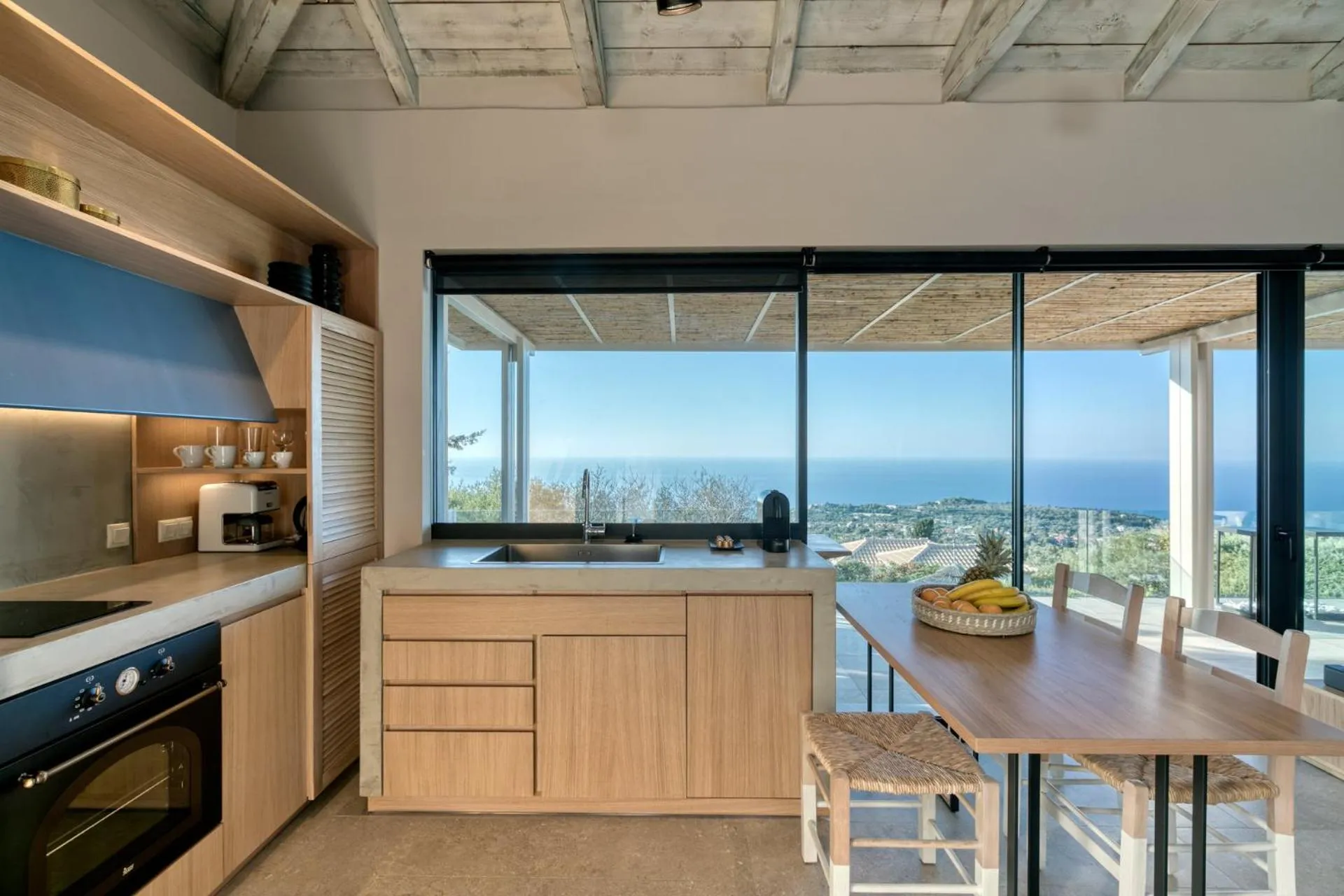 Kitchen or kitchenette in Artblue Villas