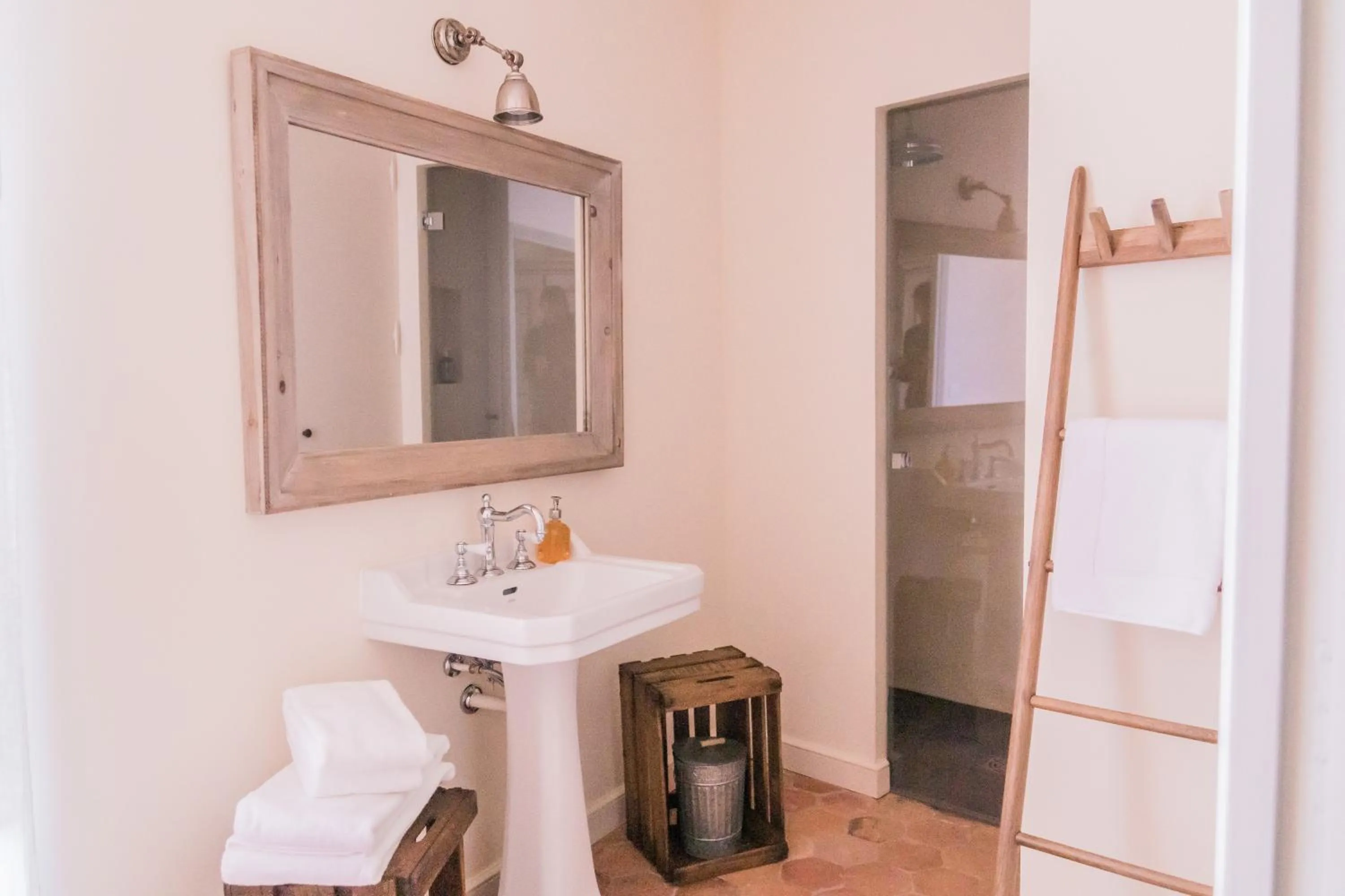 Bathroom in Château Saint Roux Le Luc-Le Cannet des Maures