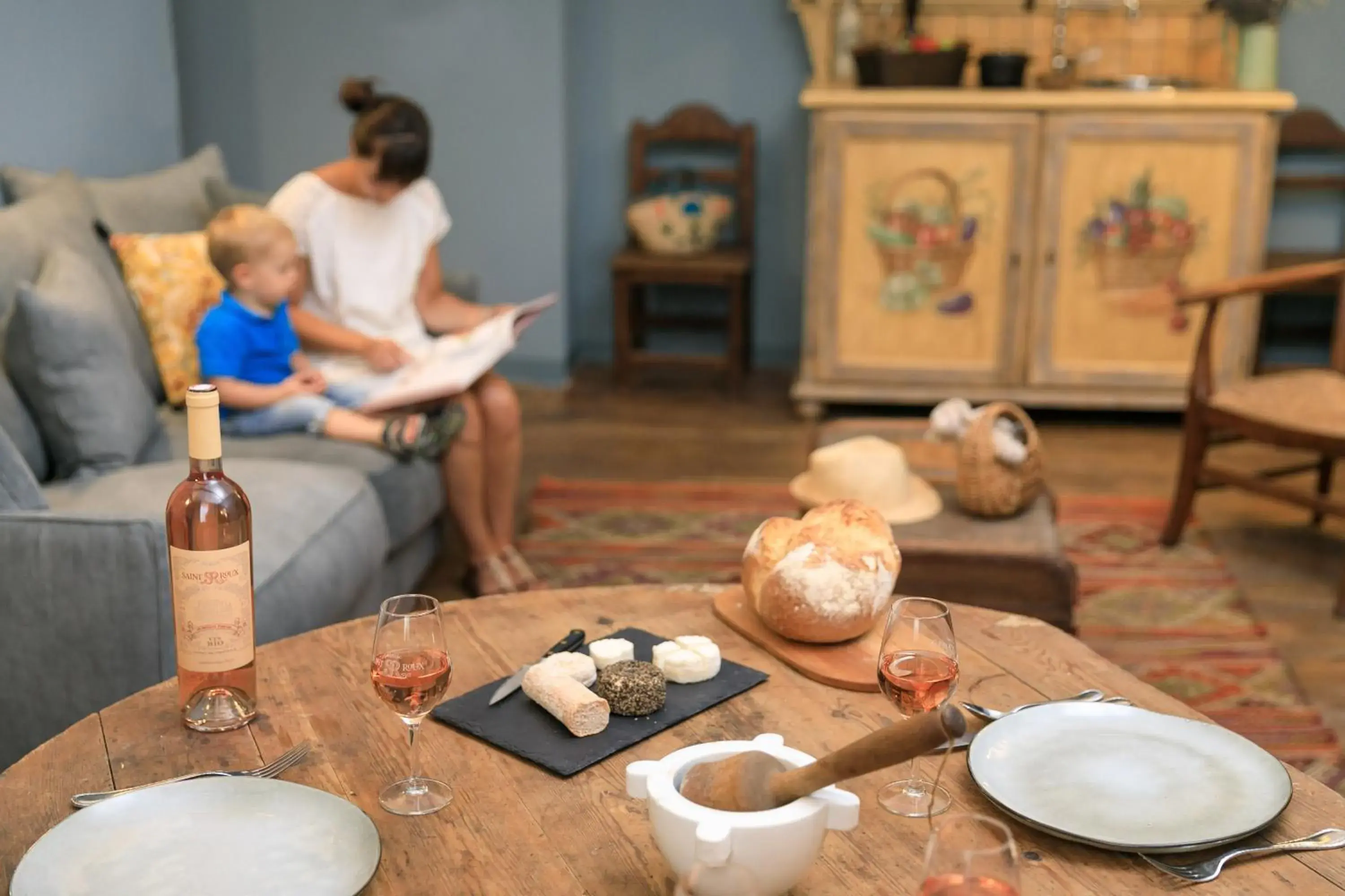 Apartment for 4/6 guests in Château Saint Roux Le Luc-Le Cannet des Maures Apartment for 4/6 guests in Château Saint Roux Le Luc-Le Cannet des Maures