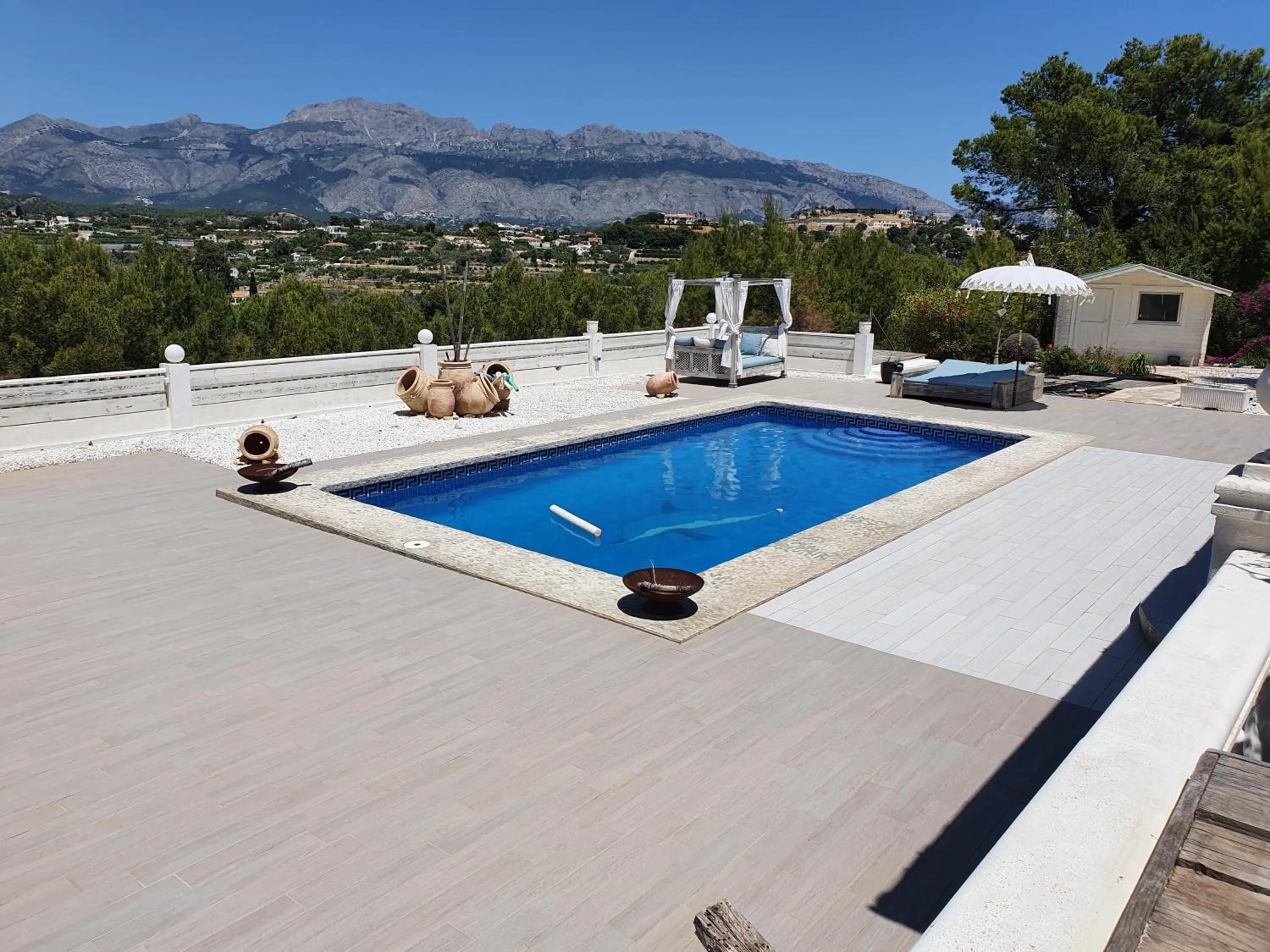 Property building in elparaiso-altea Apartment "Sylvia" ADULTS ONLY Bed & Borrel