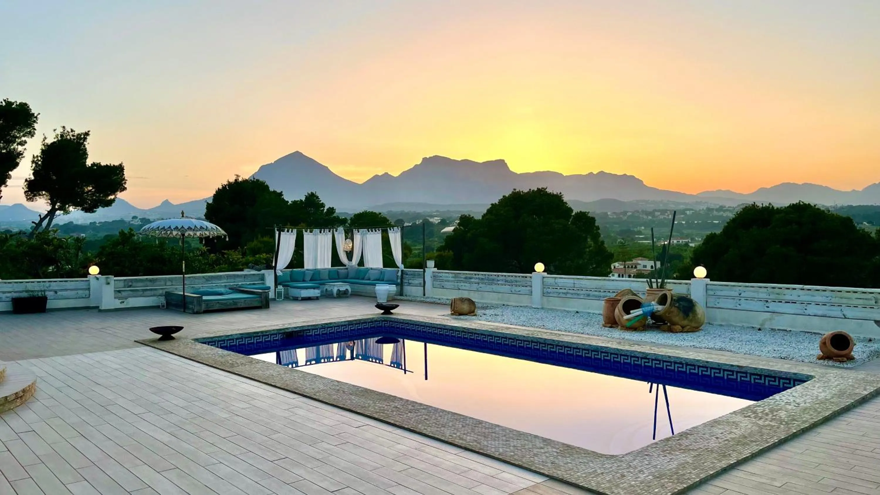 Property building in elparaiso-altea Apartment "Sylvia" ADULTS ONLY Bed & Borrel