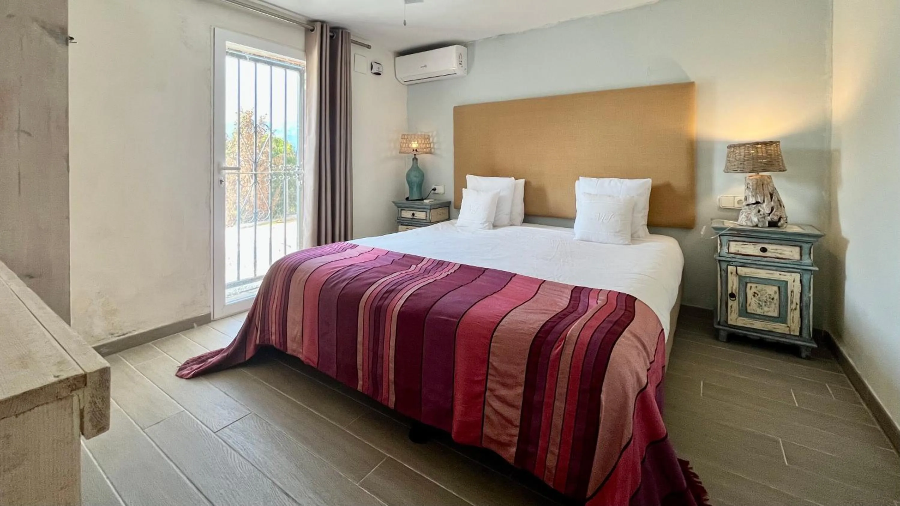 Bed in elparaiso-altea Apartment "Sylvia" ADULTS ONLY Bed & Borrel