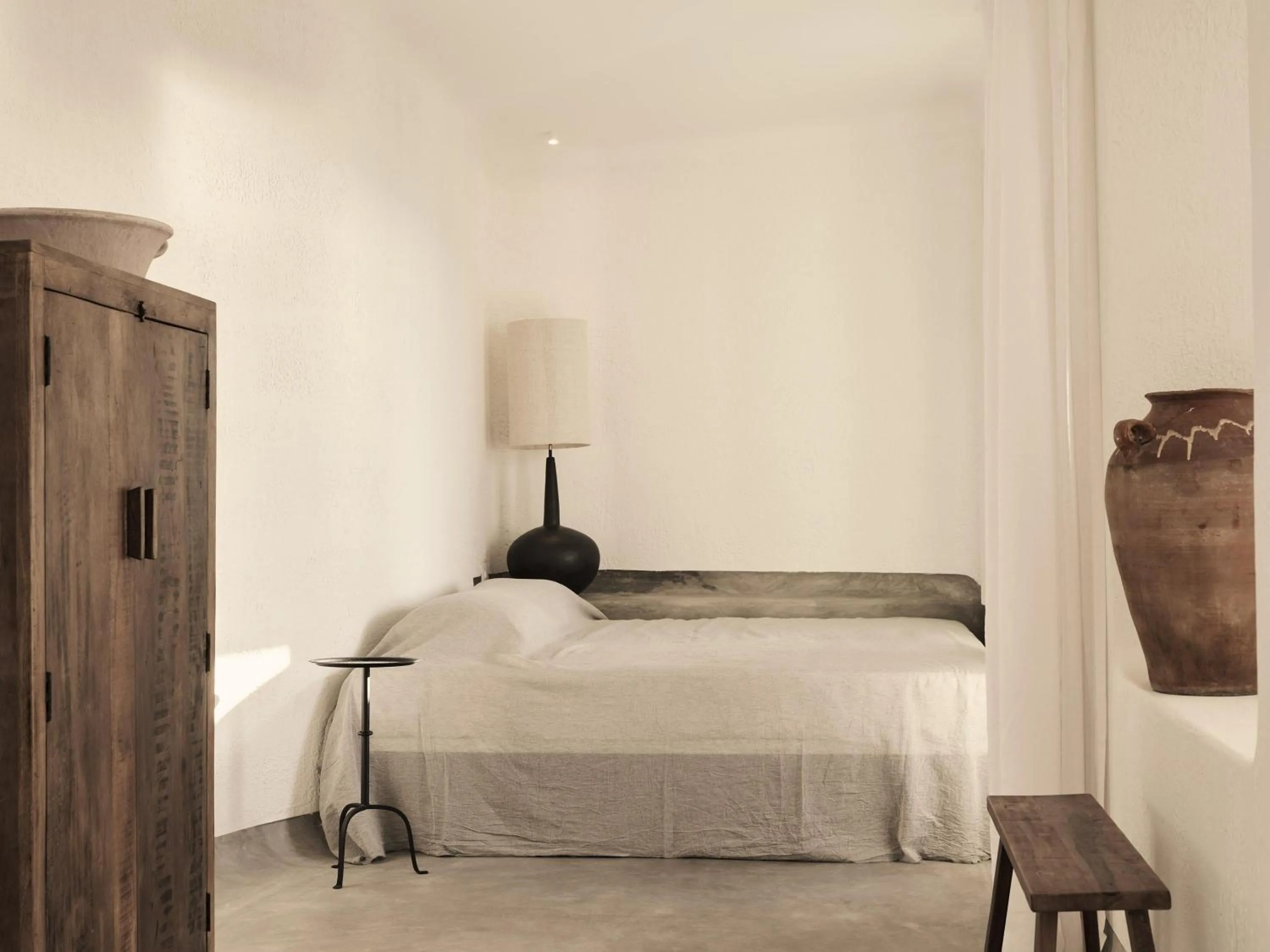 Photo of the whole room, Bed in Boheme Mykonos Town - Small Luxury Hotels of the World
