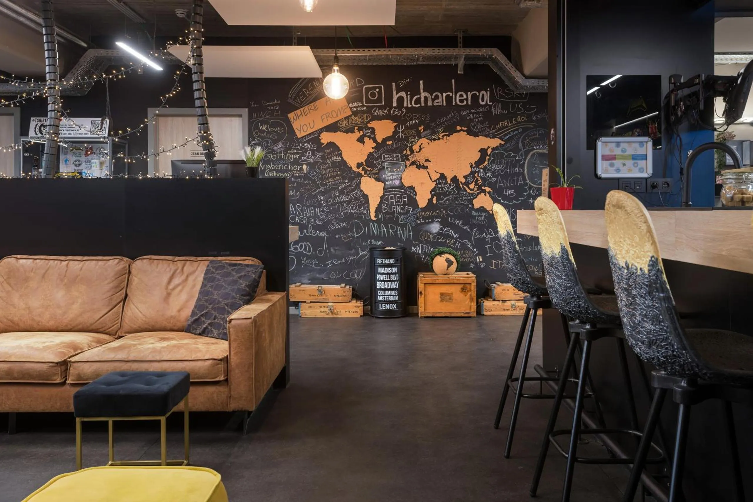 Lobby or reception in Auberge Jeunesse Charleroi Youth Hostel