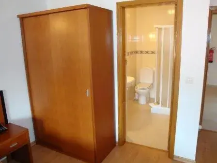 Double or Twin Room in Nossa Senhora do Pranto Double or Twin Room in Nossa Senhora do Pranto