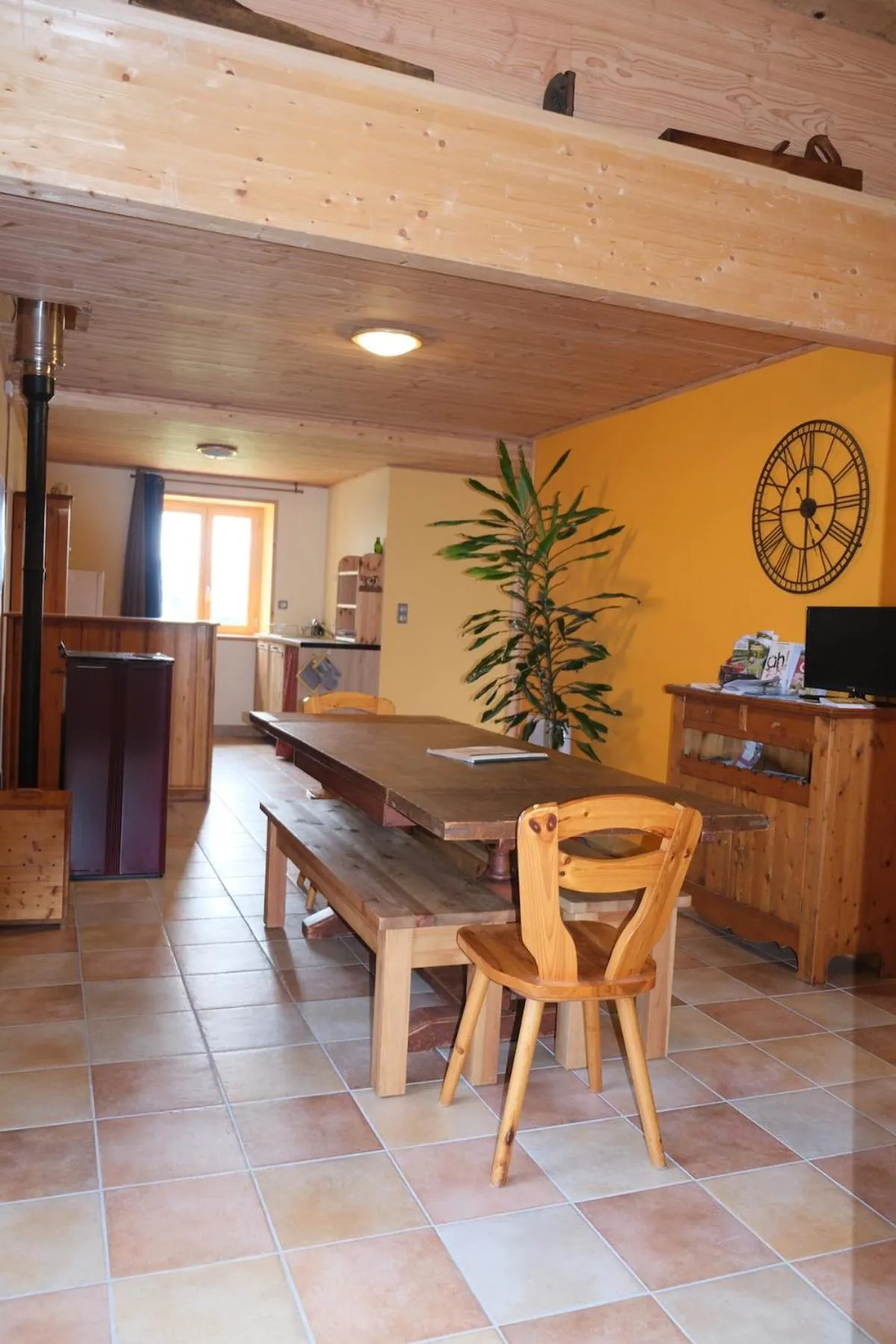 Dining area in le Corral chambre d'hôte