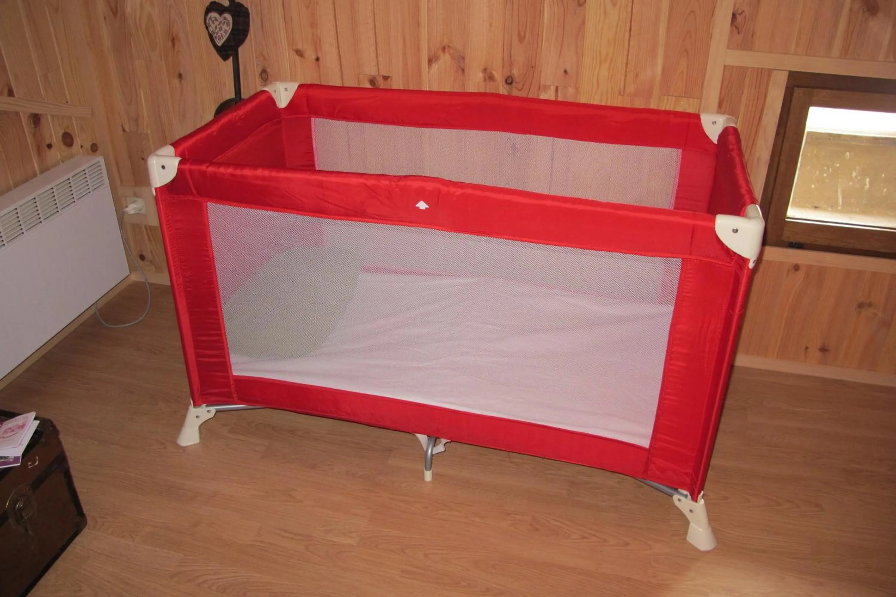 cot, Bed in le Corral chambre d'hôte