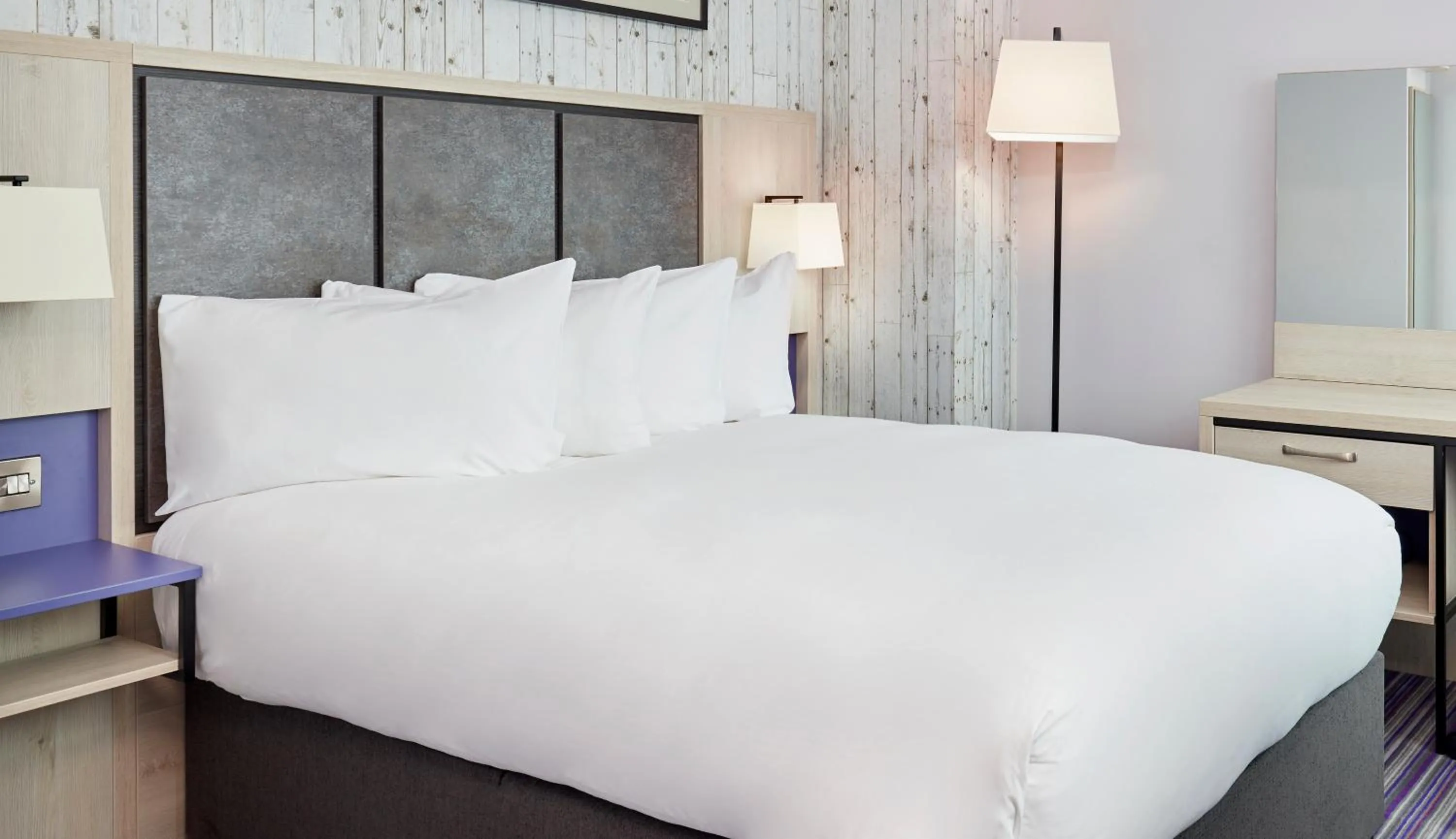 Bedroom, Bed in Leonardo Hotel Sheffield