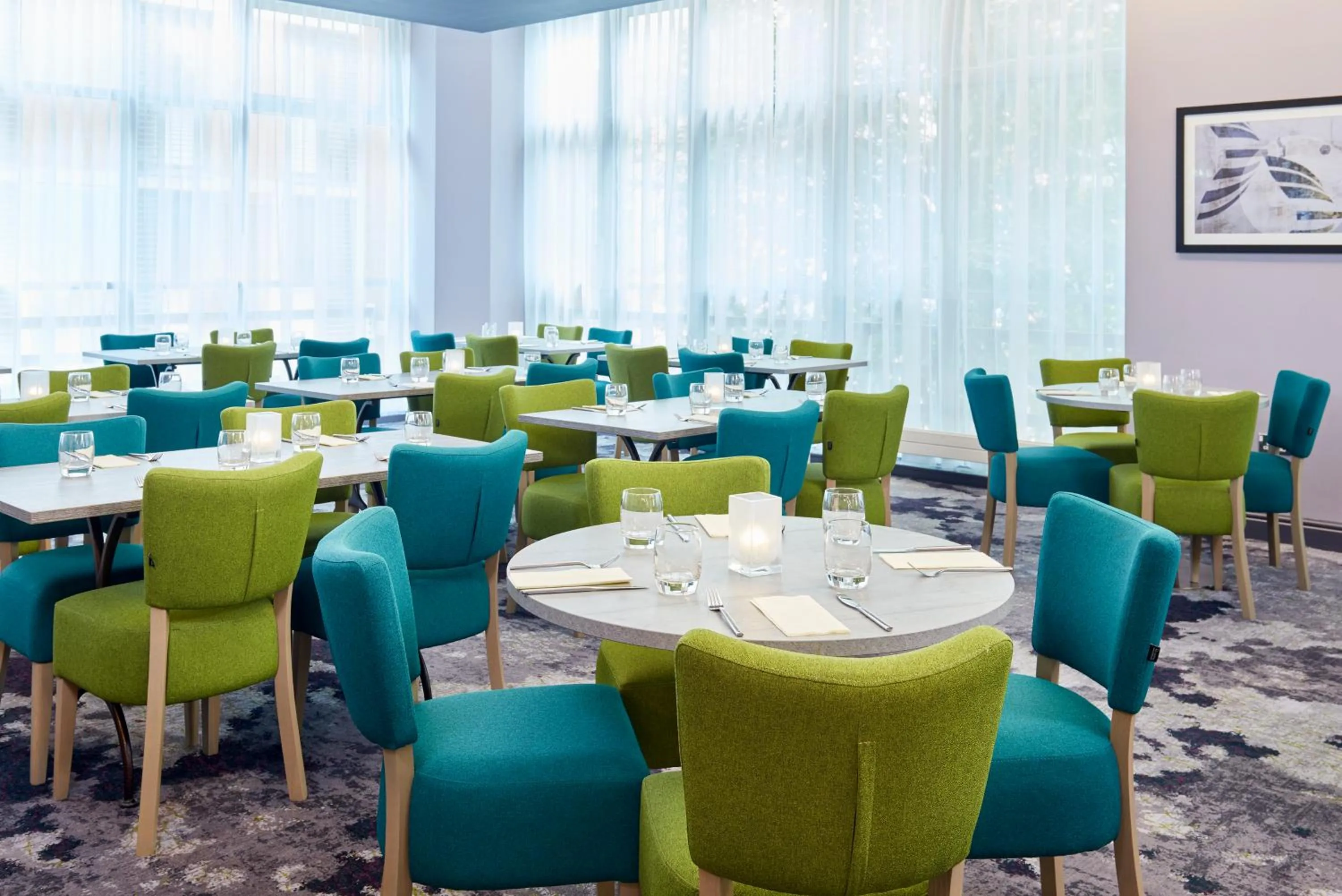 Restaurant/places to eat in Leonardo Hotel Sheffield