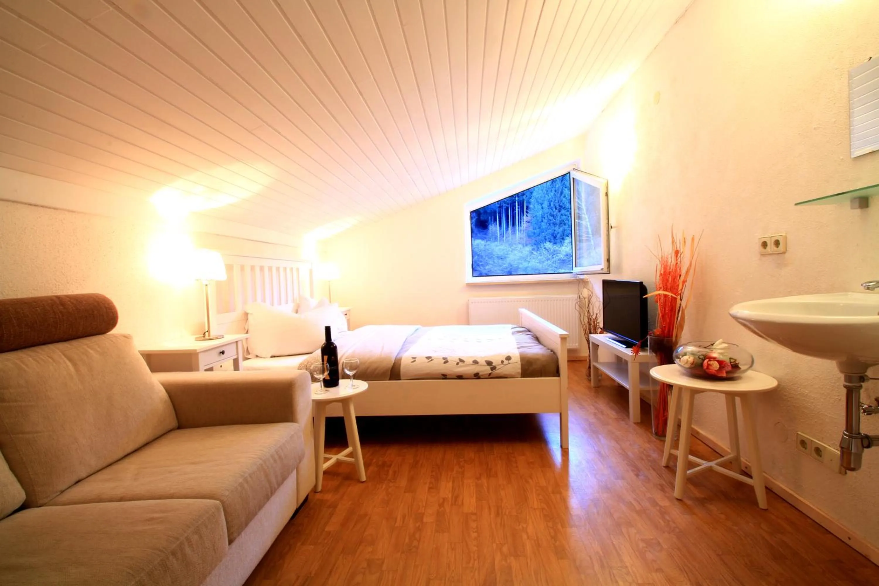 Photo of the whole room, Bed in Hotel Sonnleitn