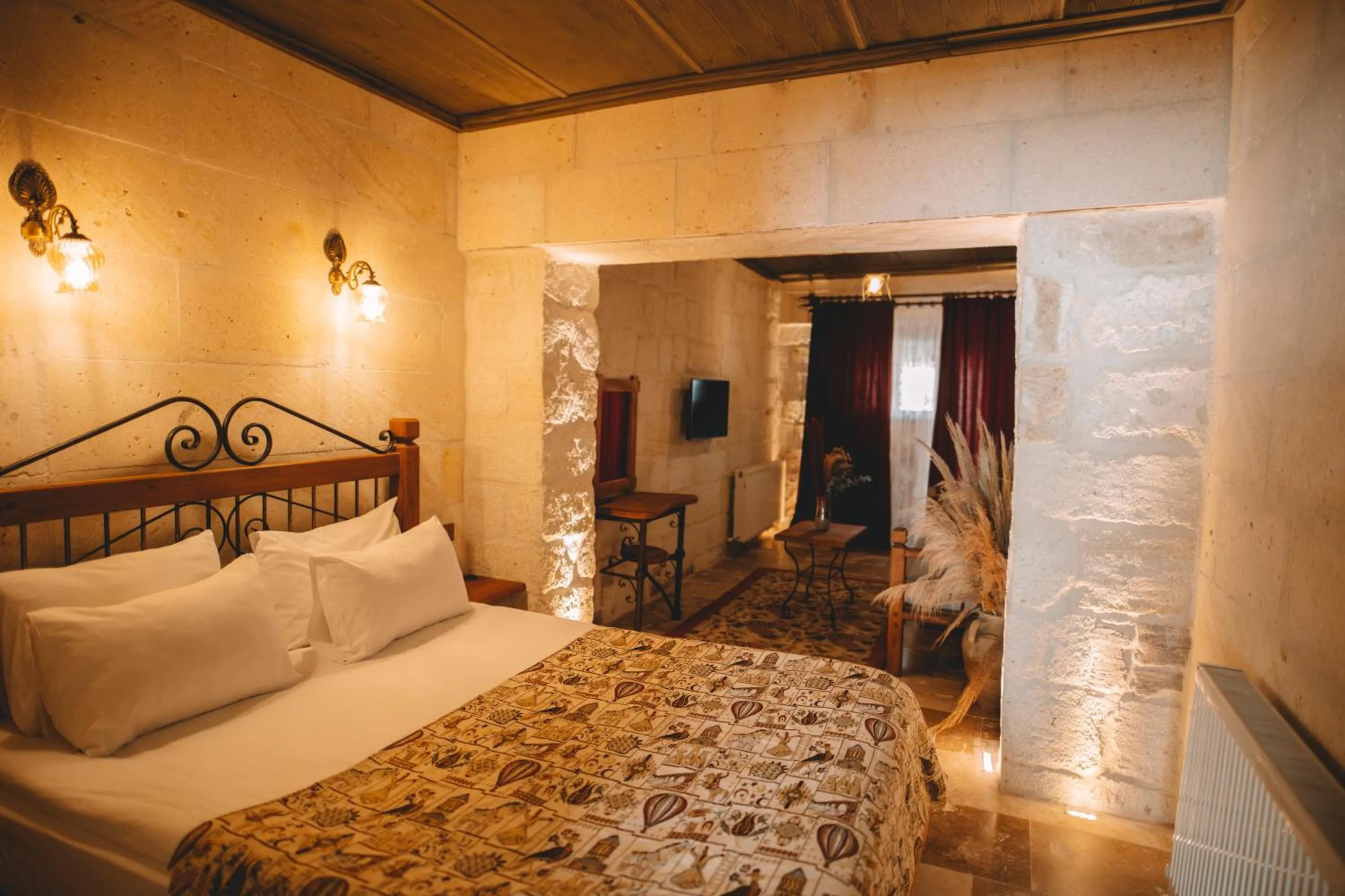 Bed in Çavuşin Cave House-Cappadocia