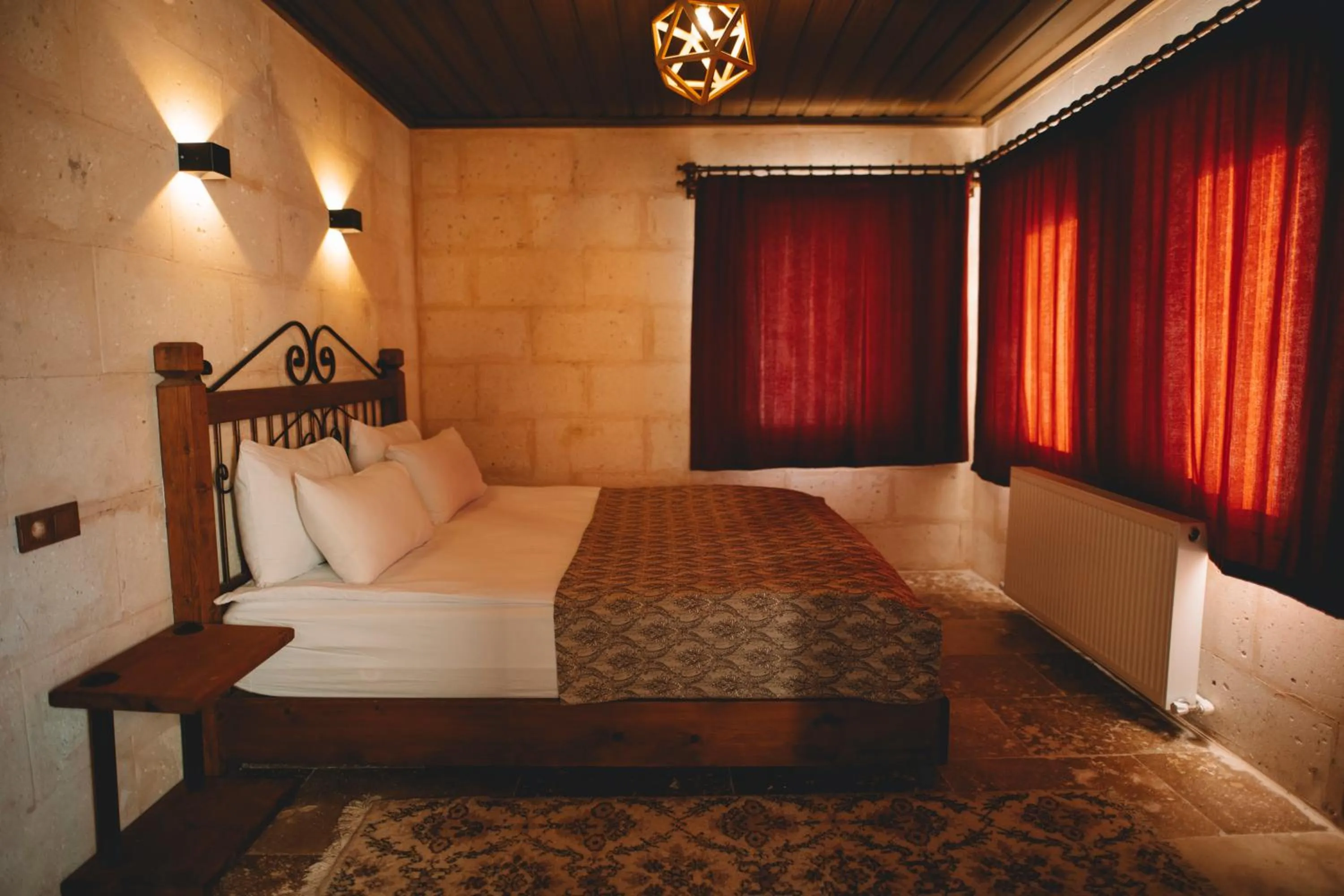 Bed in Çavuşin Cave House-Cappadocia