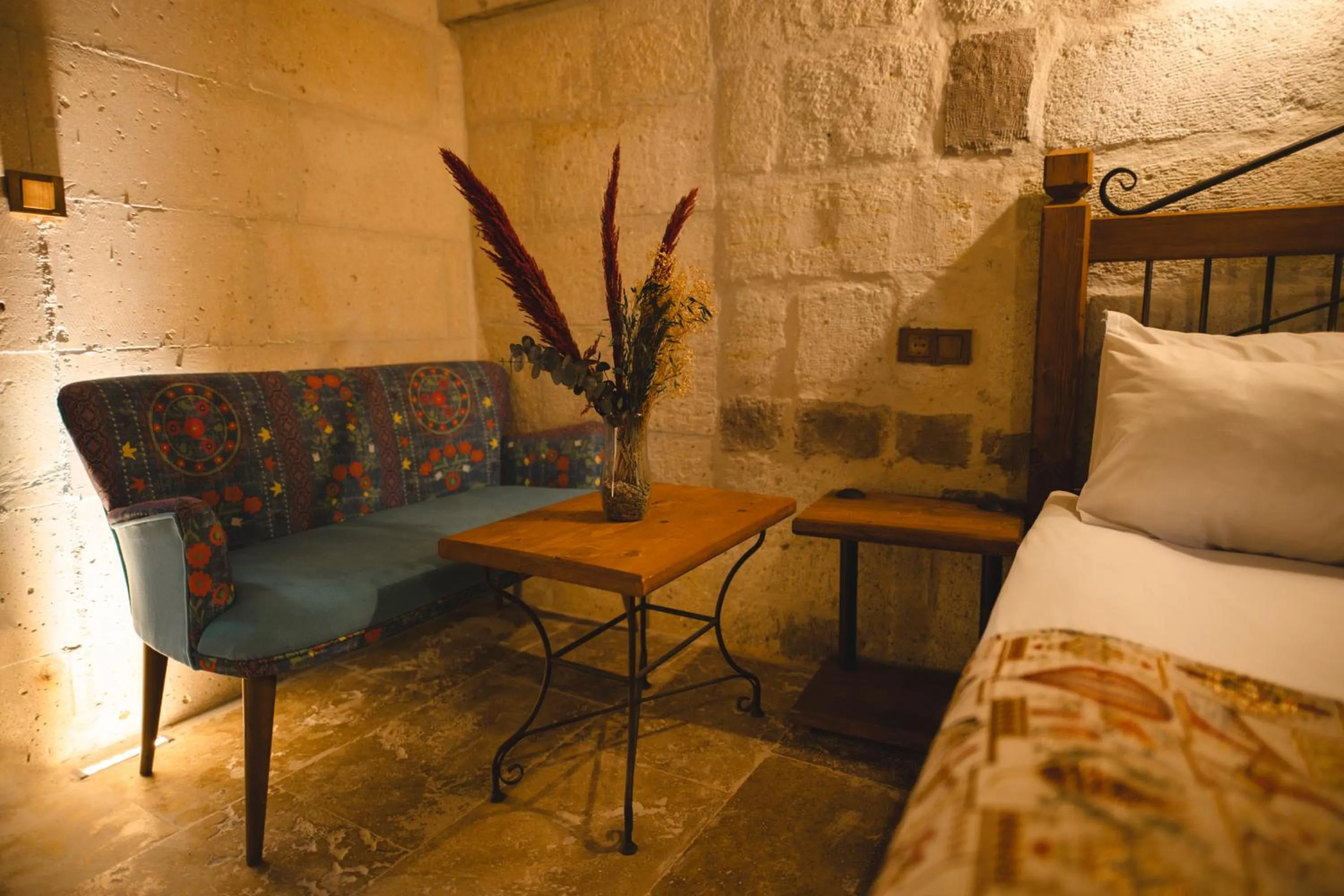 Bed in Çavuşin Cave House-Cappadocia