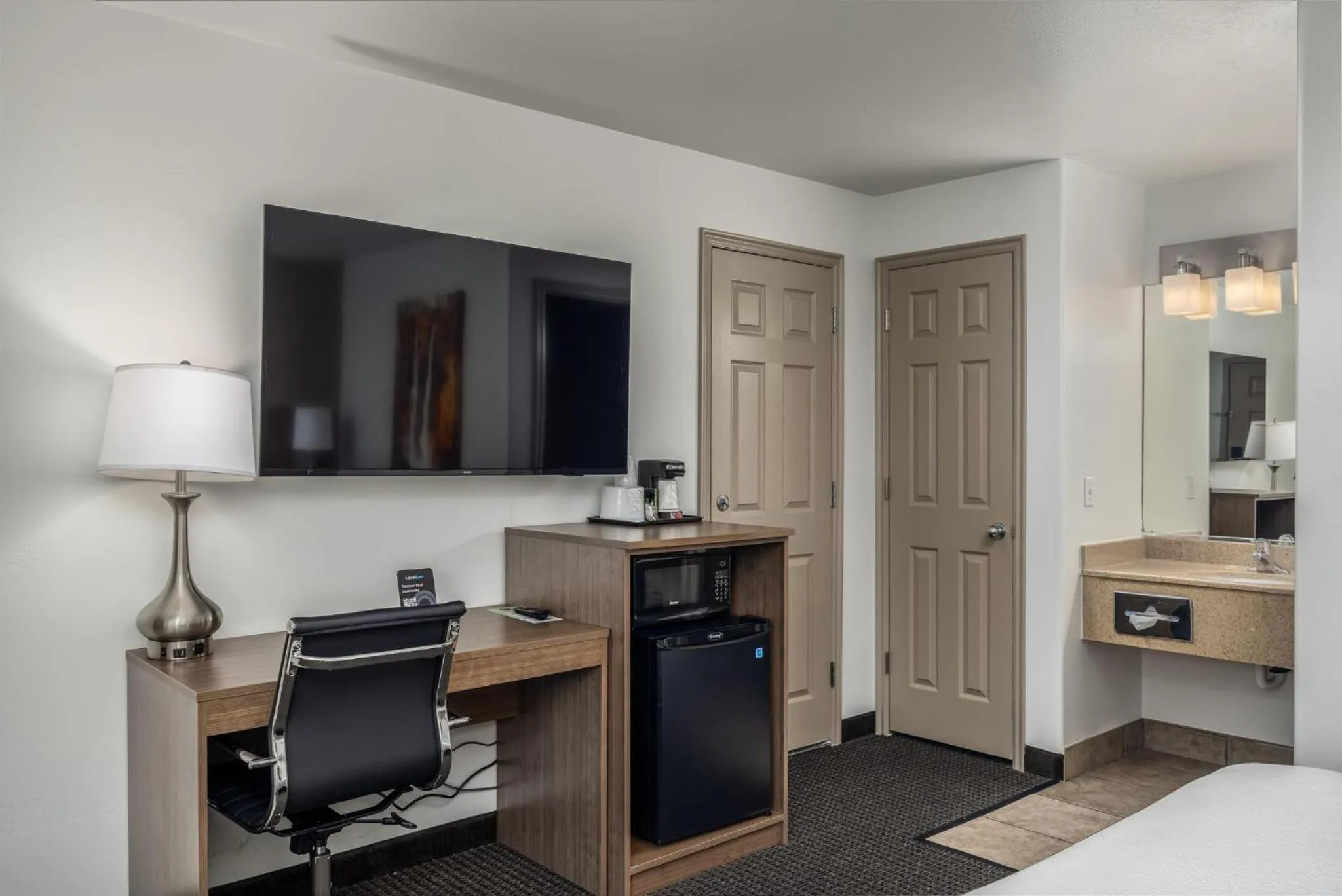 Bedroom, Bed in St. George Inn and Suites