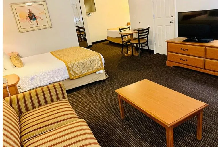 Bed in St. George Inn and Suites