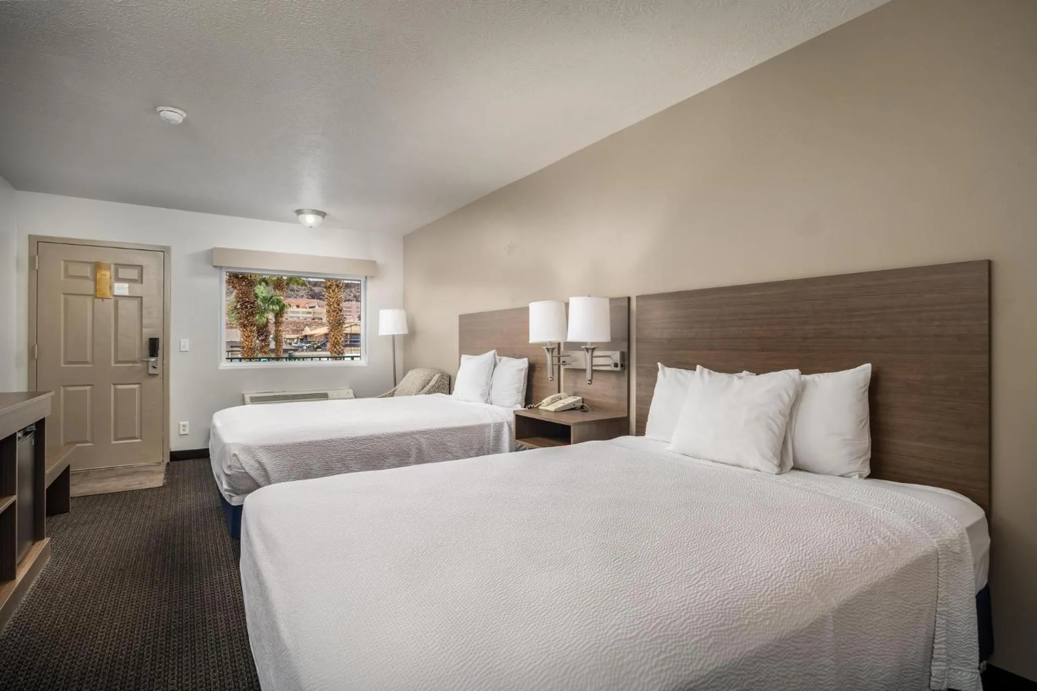 Bedroom, Bed in St. George Inn and Suites