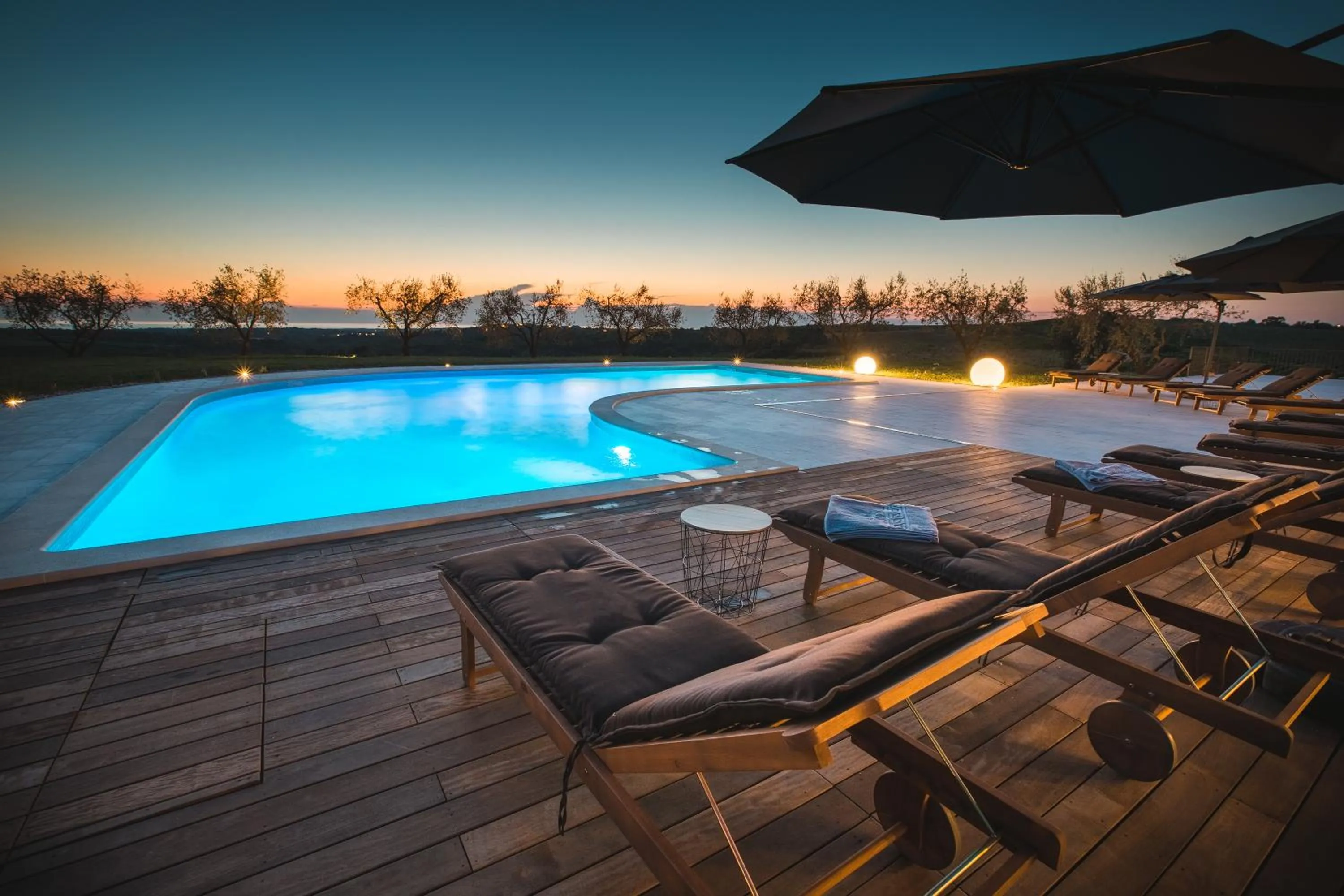 Garden in Wine Residence Cattunar