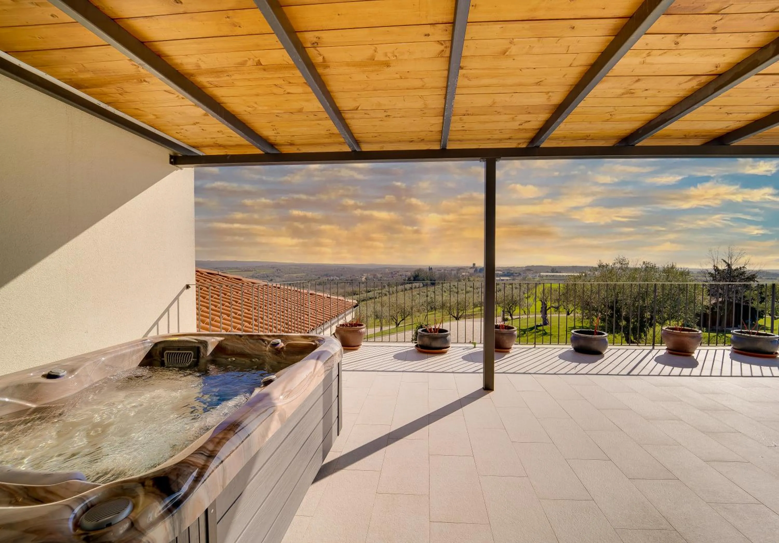 Balcony/Terrace in Wine Residence Cattunar