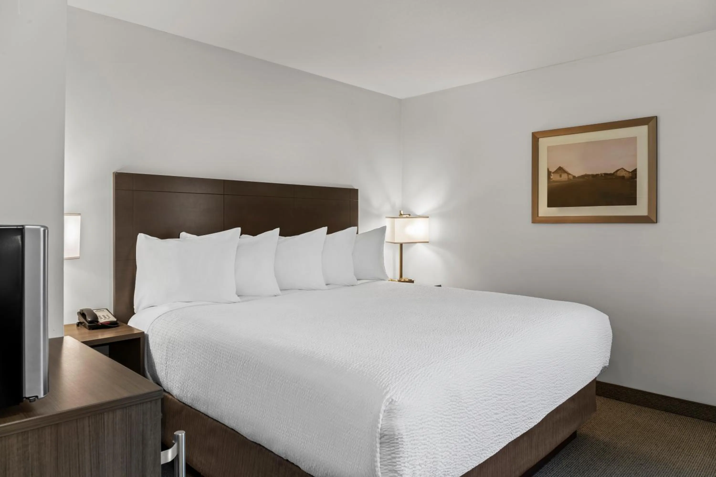 Bed in Days Inn by Wyndham Steinbach