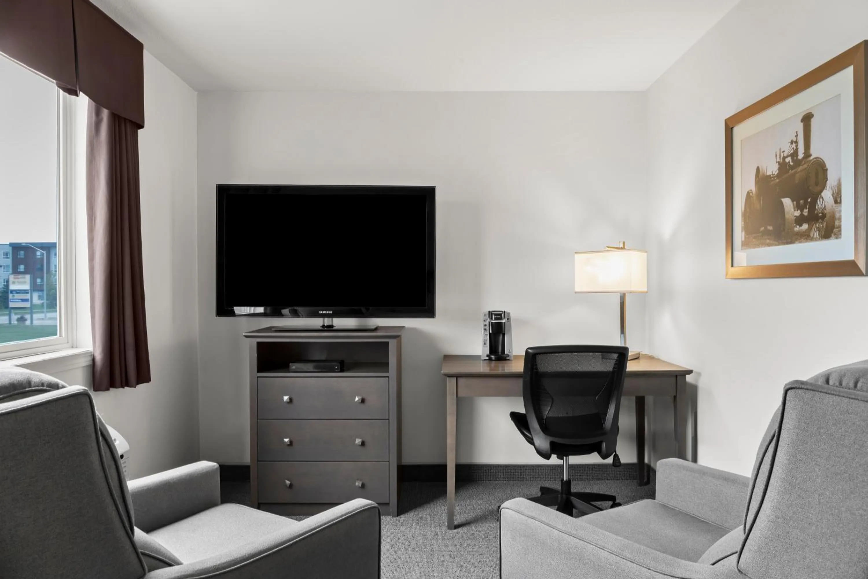 Seating area in Days Inn by Wyndham Steinbach
