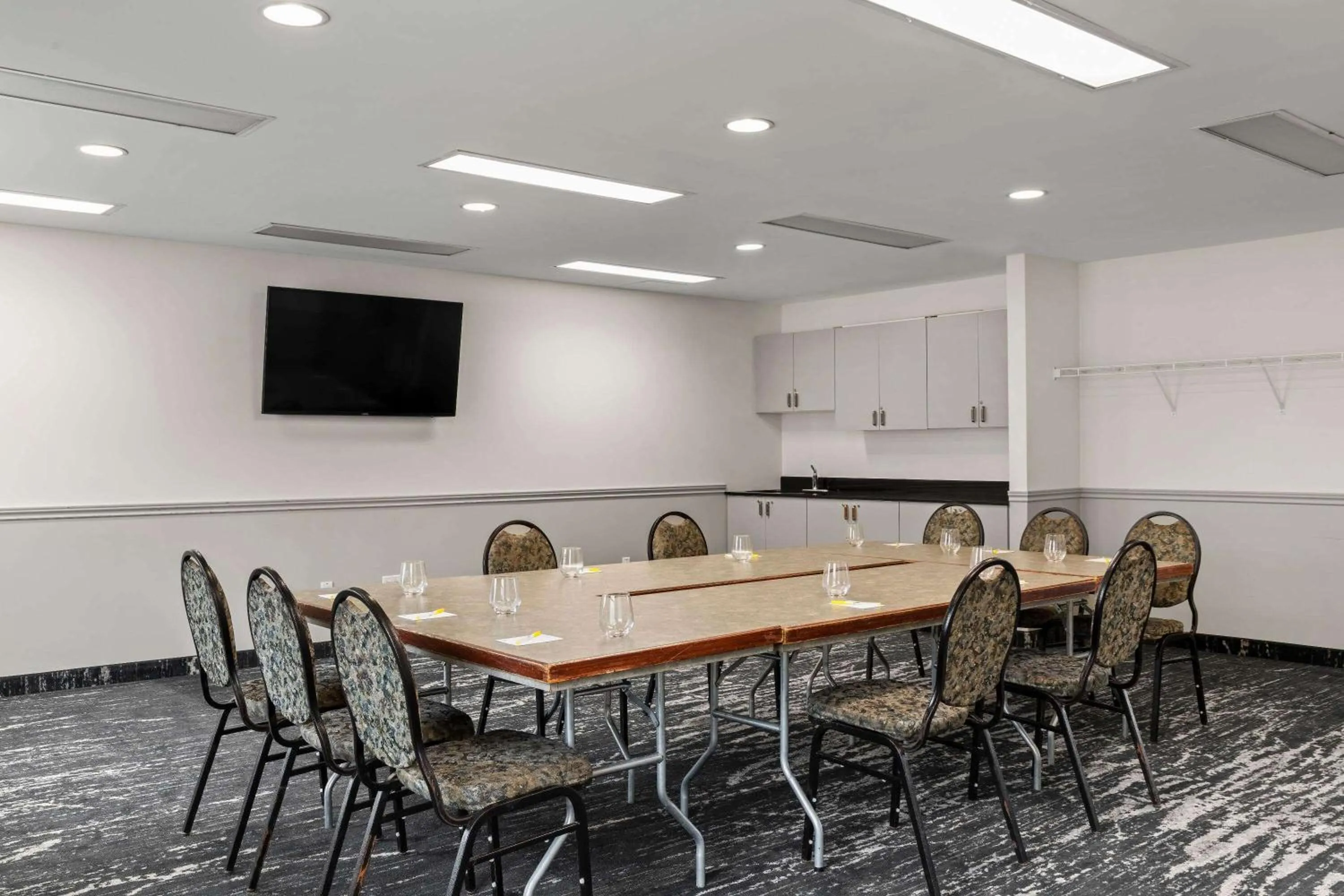 Meeting/conference room in Days Inn by Wyndham Steinbach