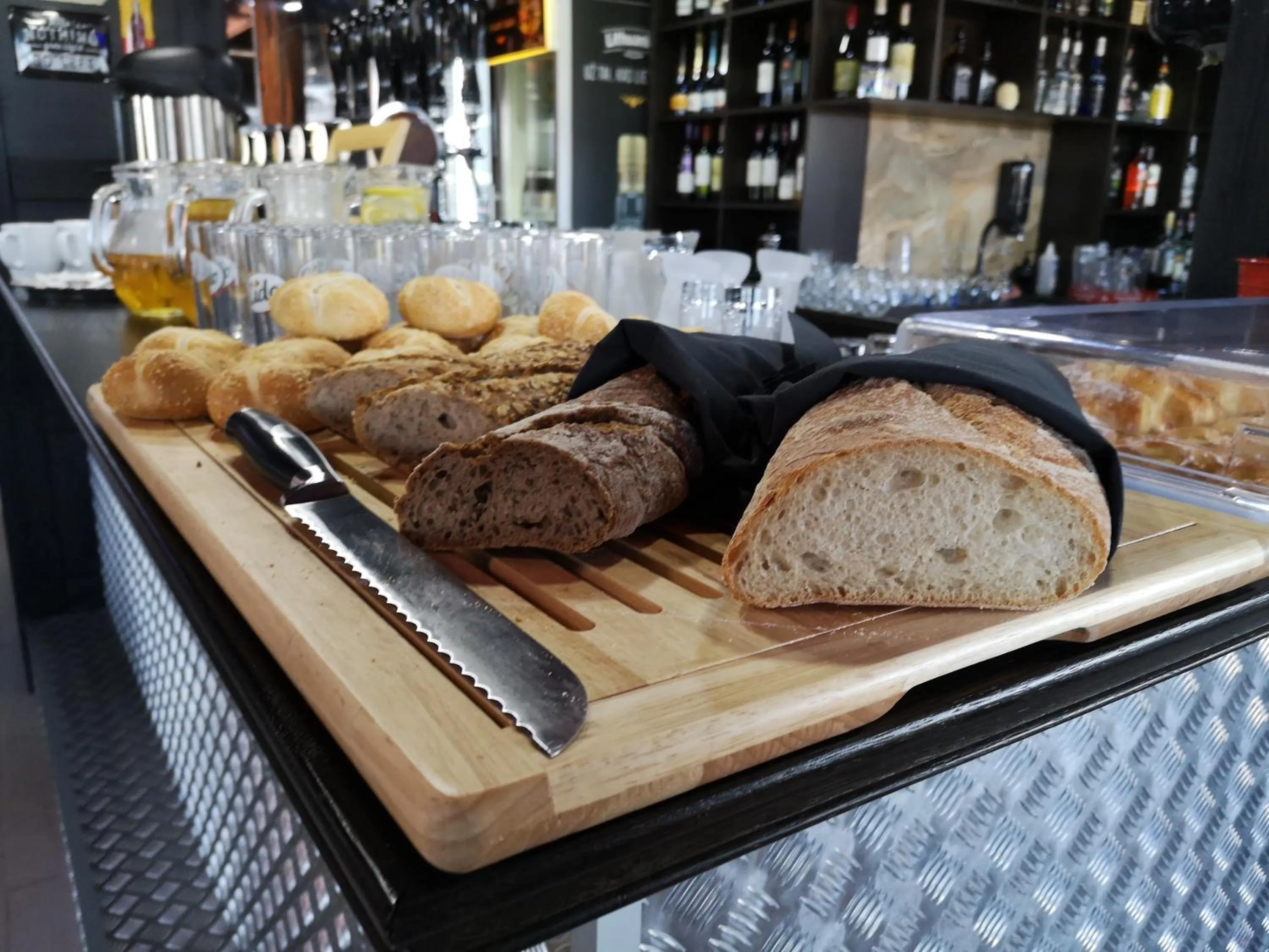 Restaurant/places to eat in Resort Hotel Elija