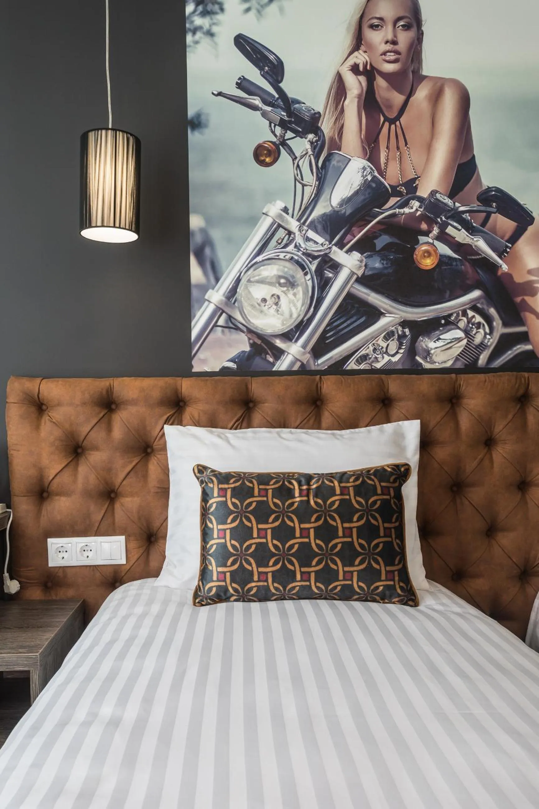 Bed in Resort Hotel Elija