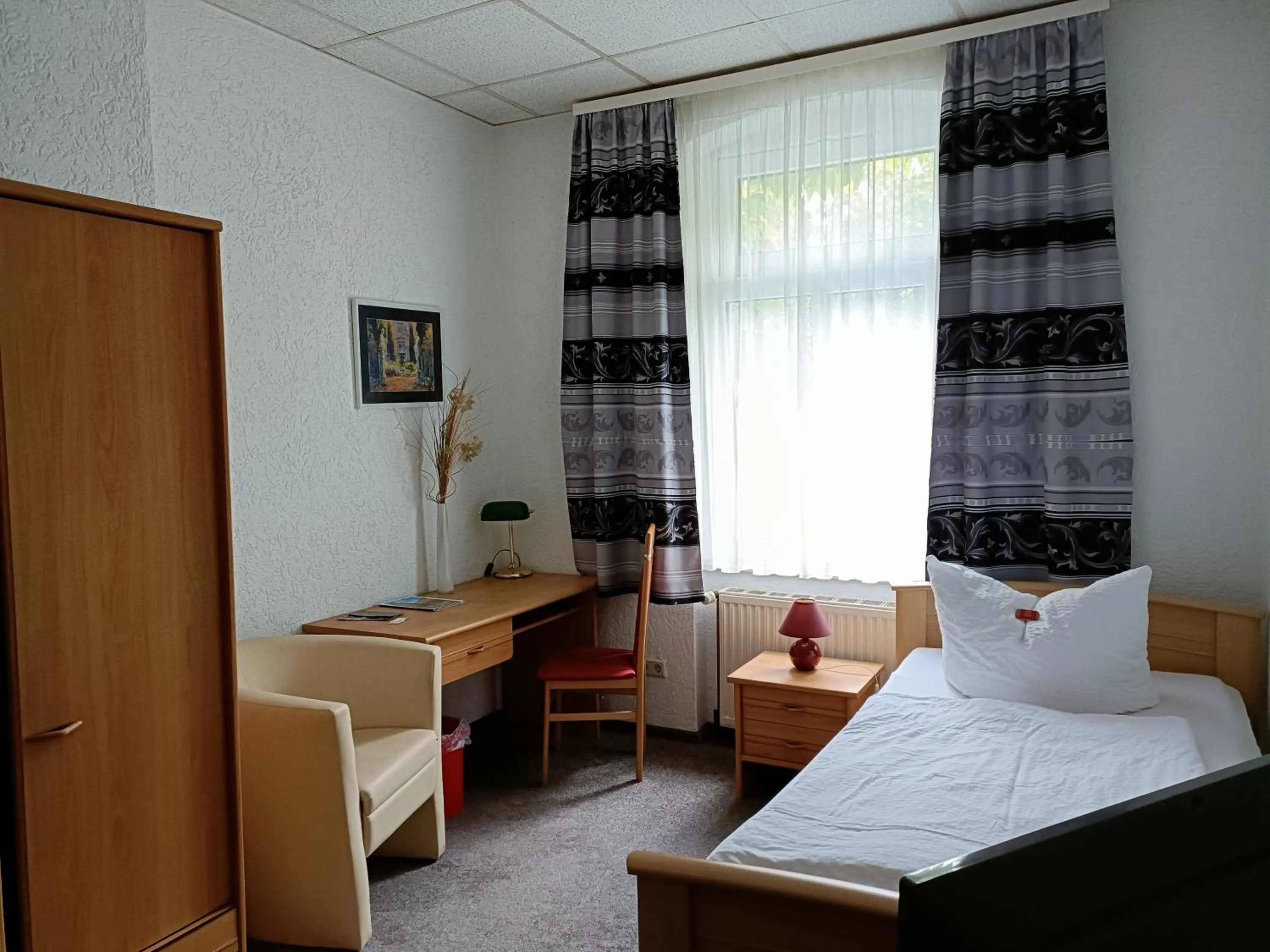Bed in Hotel Zum Goldenen Löwen