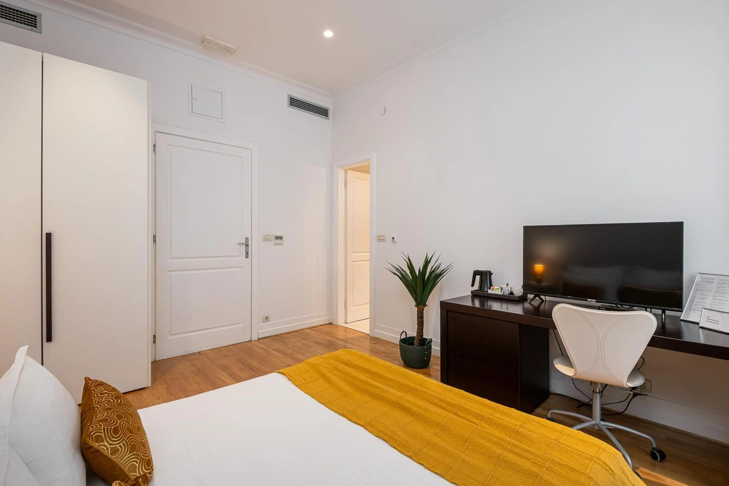 Bed in Blasius Residence