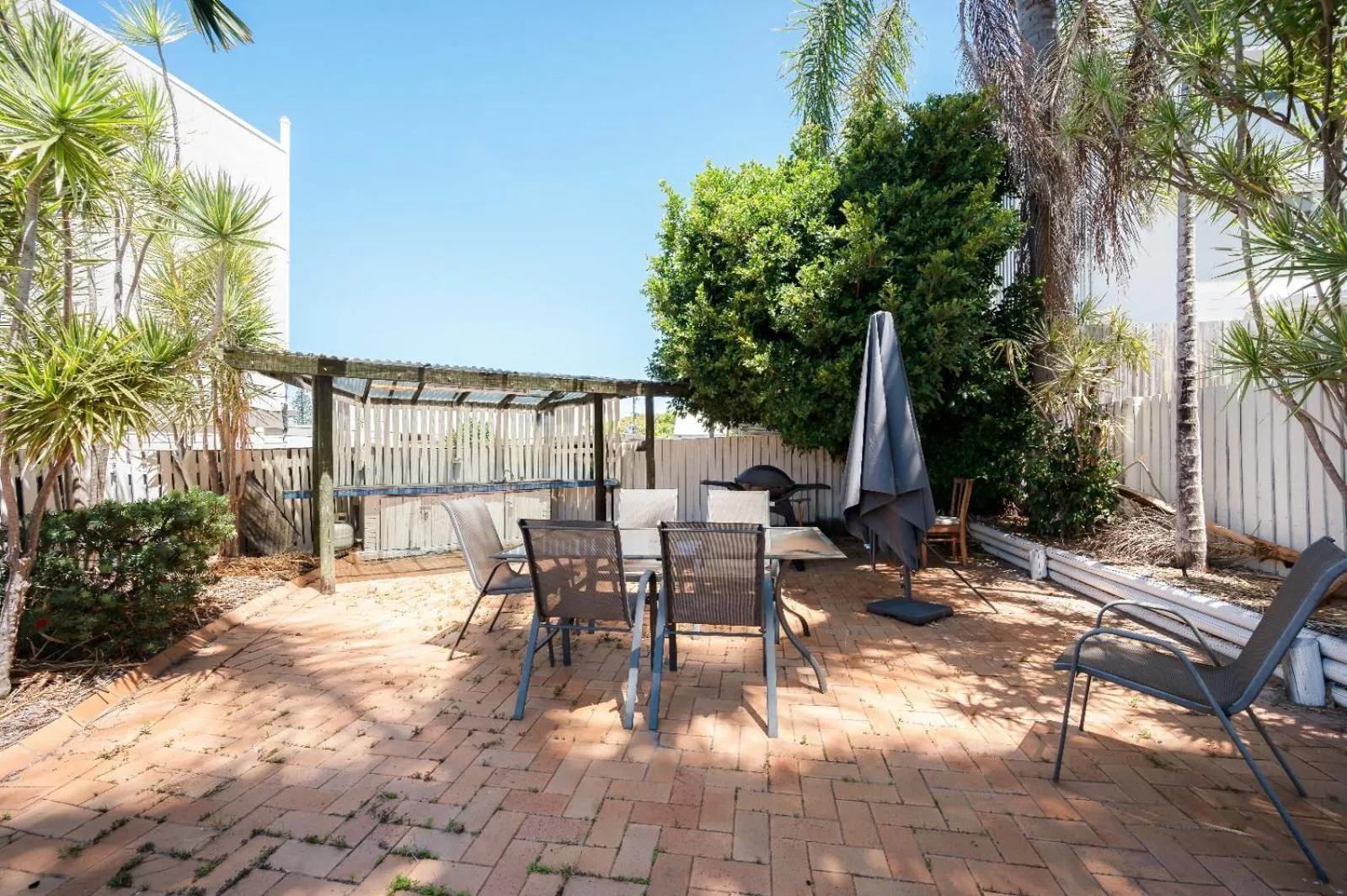 Swimming pool in Gladstone CBD Motel