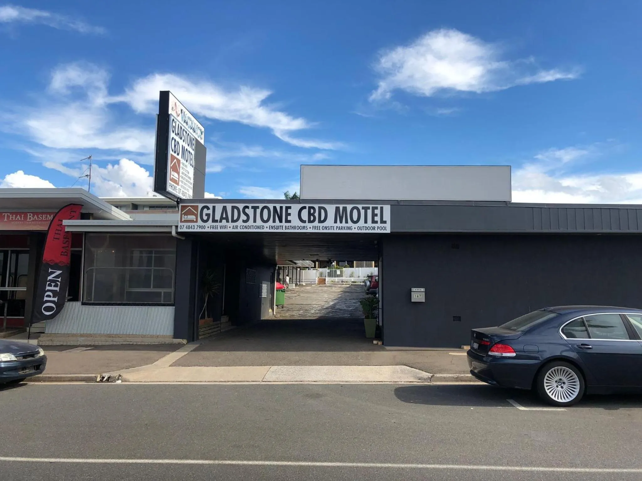 Property building in Gladstone CBD Motel