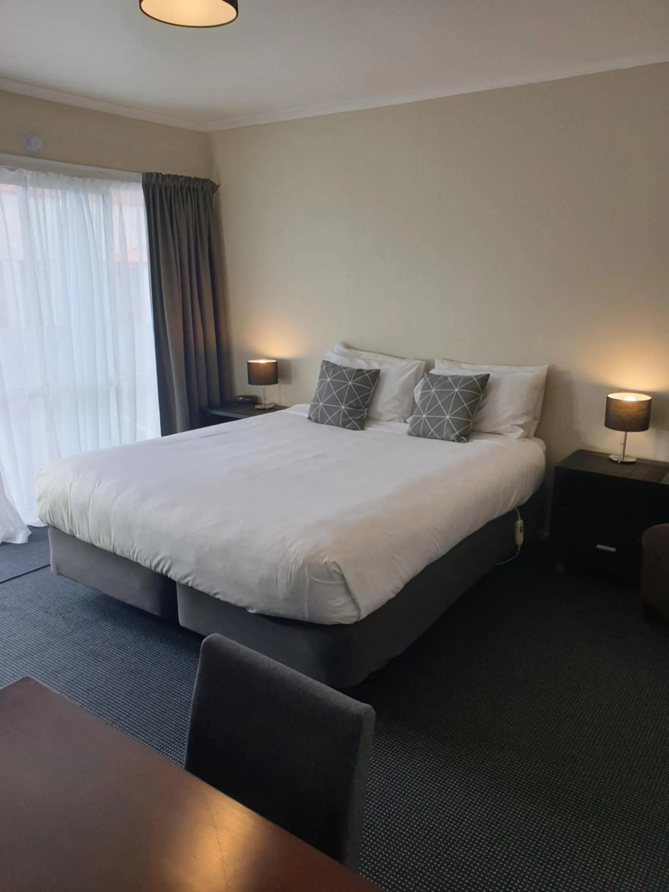 Bed in Northcote Motor Lodge