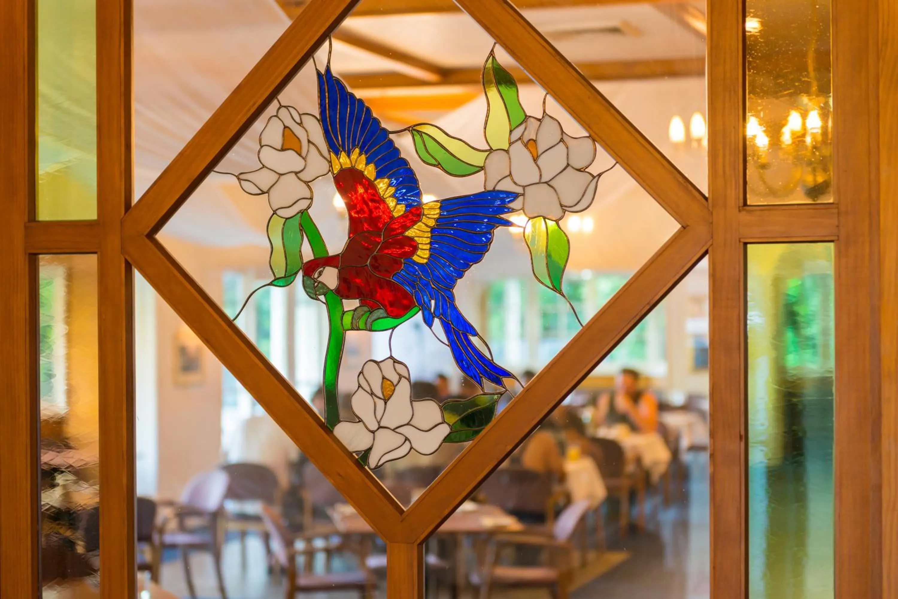 Restaurant/places to eat in Discovery Settlers Hotel