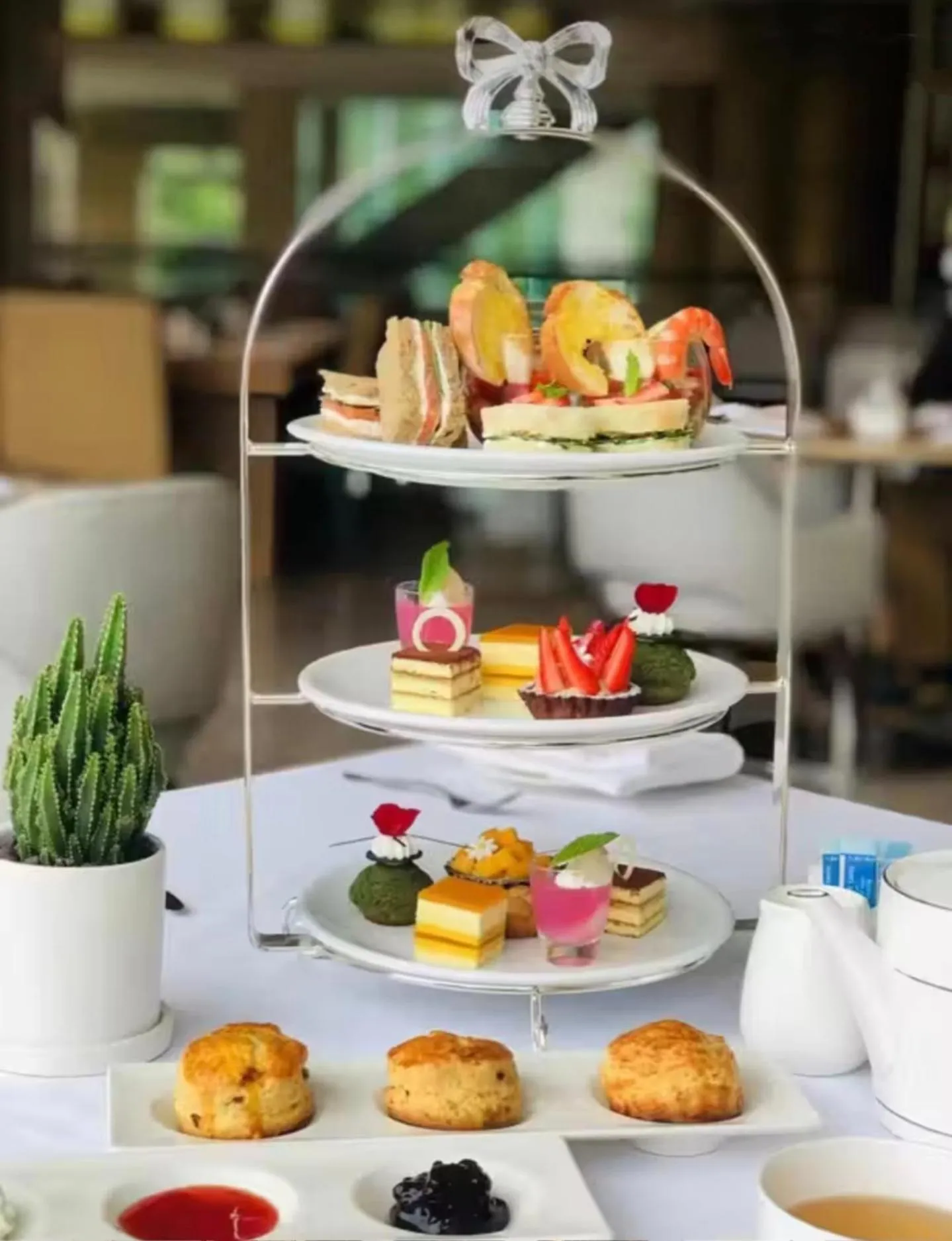 Food and drinks in Ramada Plaza Pudong Shanghai