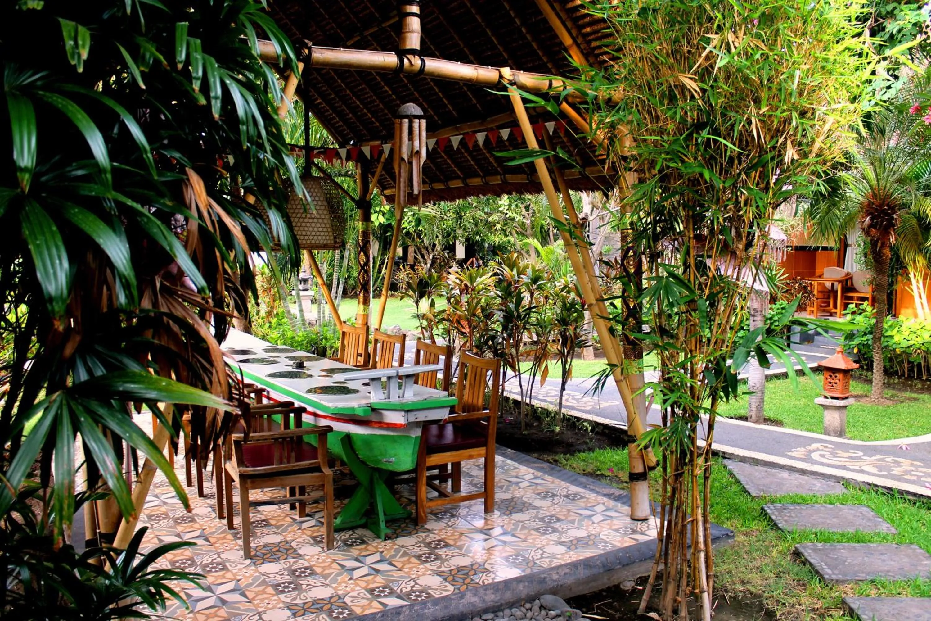 Restaurant/places to eat in Mans Cottages & Spa