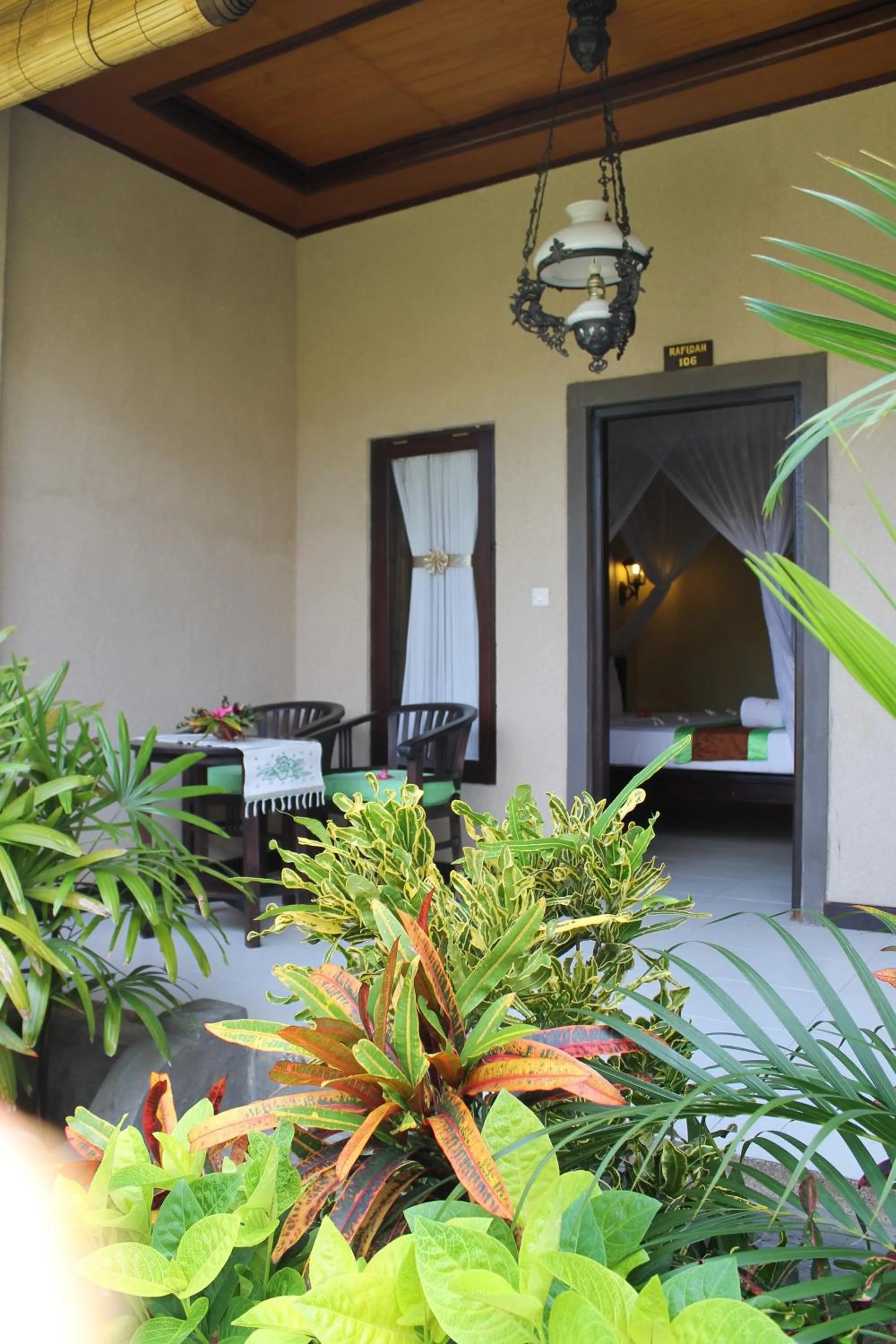 Patio in Mans Cottages & Spa