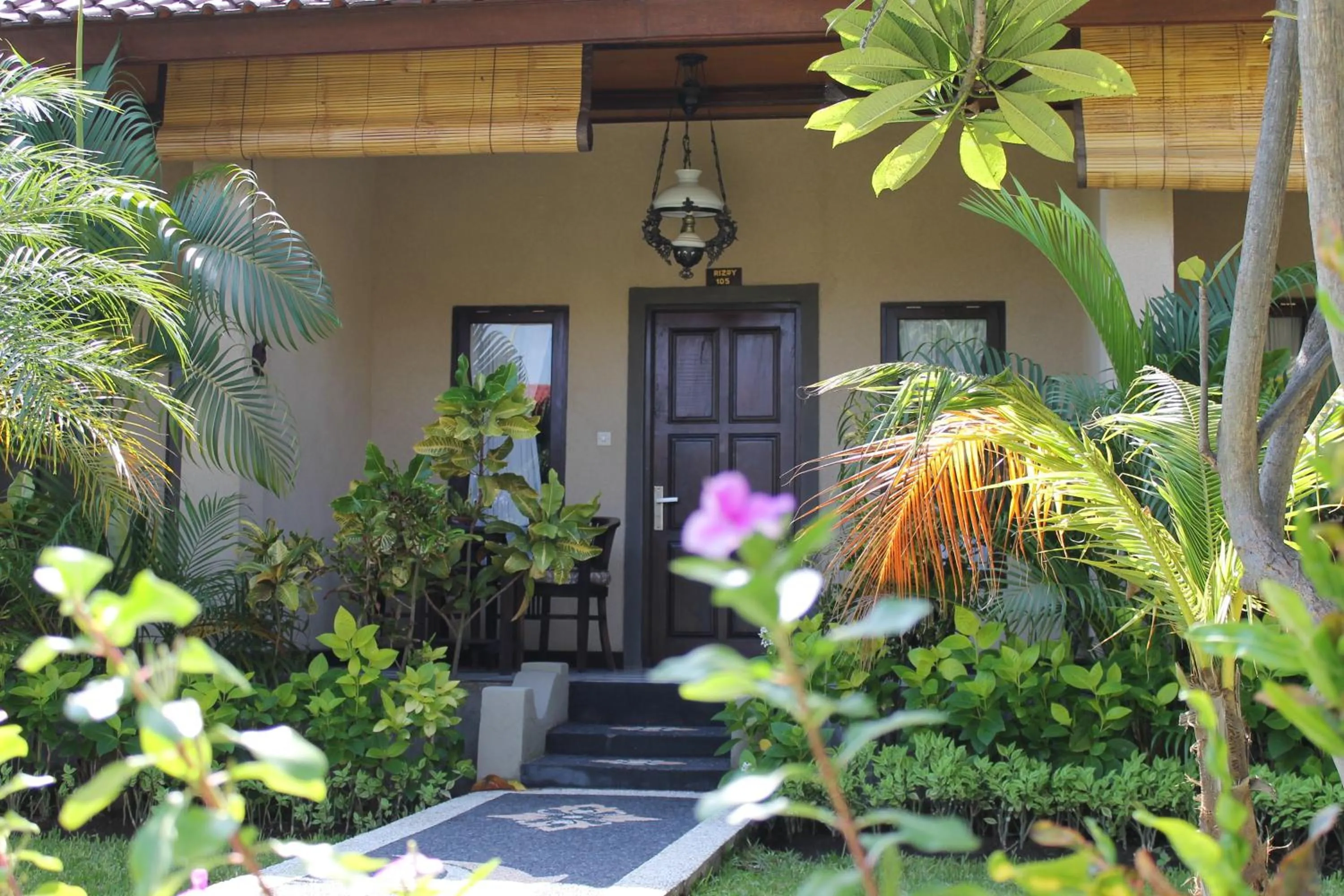 Facade/entrance in Mans Cottages & Spa