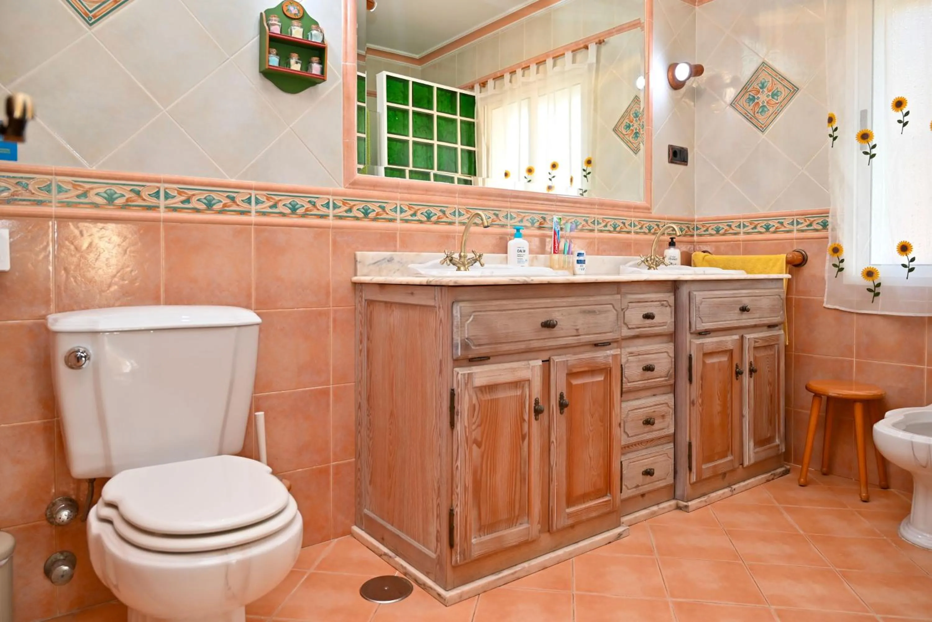 Bathroom in Villa Peralta, heated and private pool ,near beach and golf !