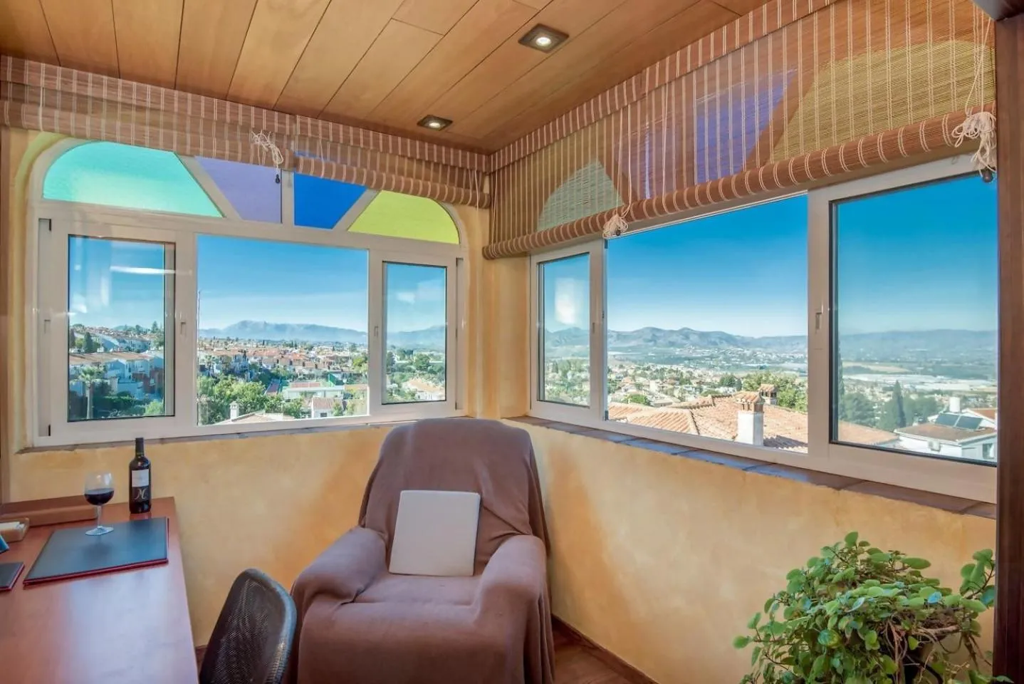 Seating area in Villa Peralta, heated and private pool ,near beach and golf !