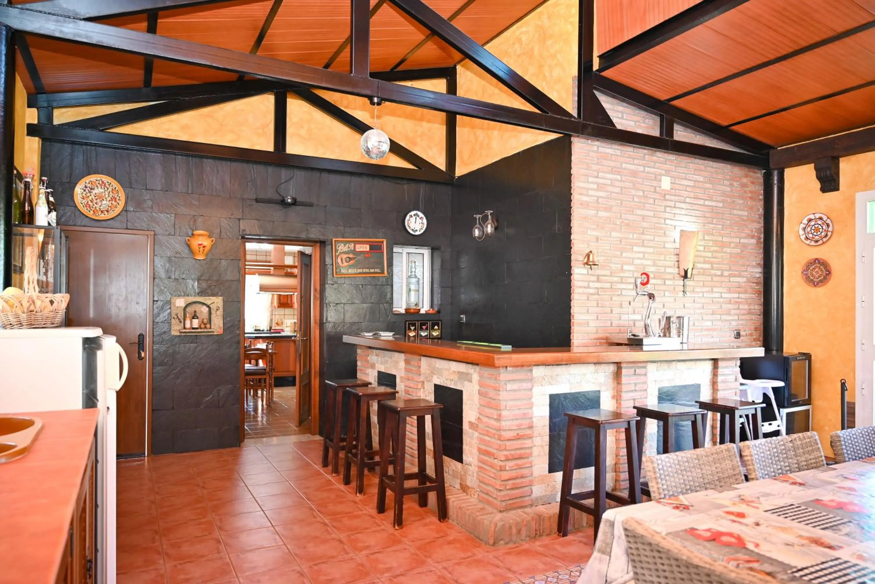 Lounge or bar in Villa Peralta, heated and private pool ,near beach and golf !