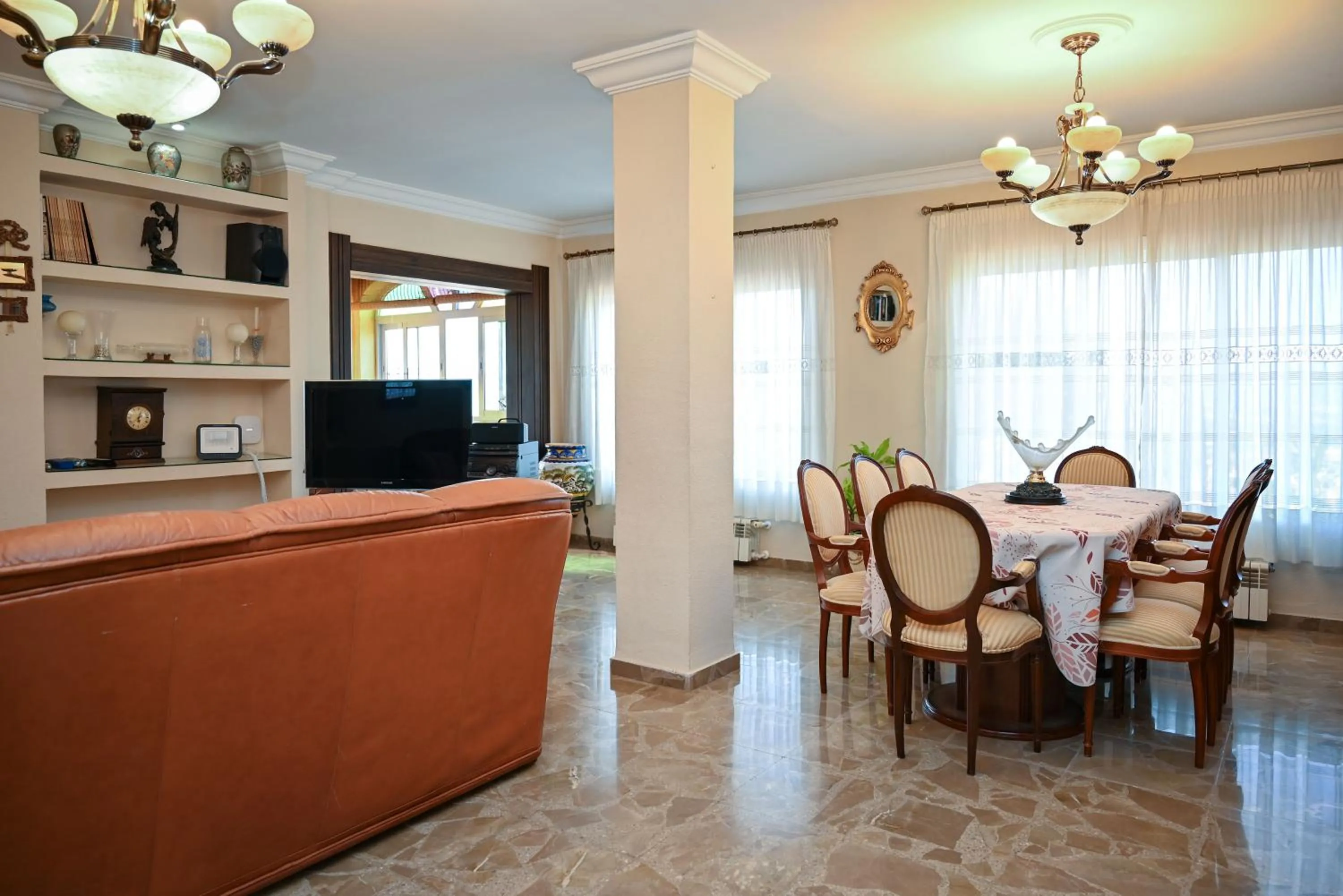Living room in Villa Peralta, heated and private pool ,near beach and golf !