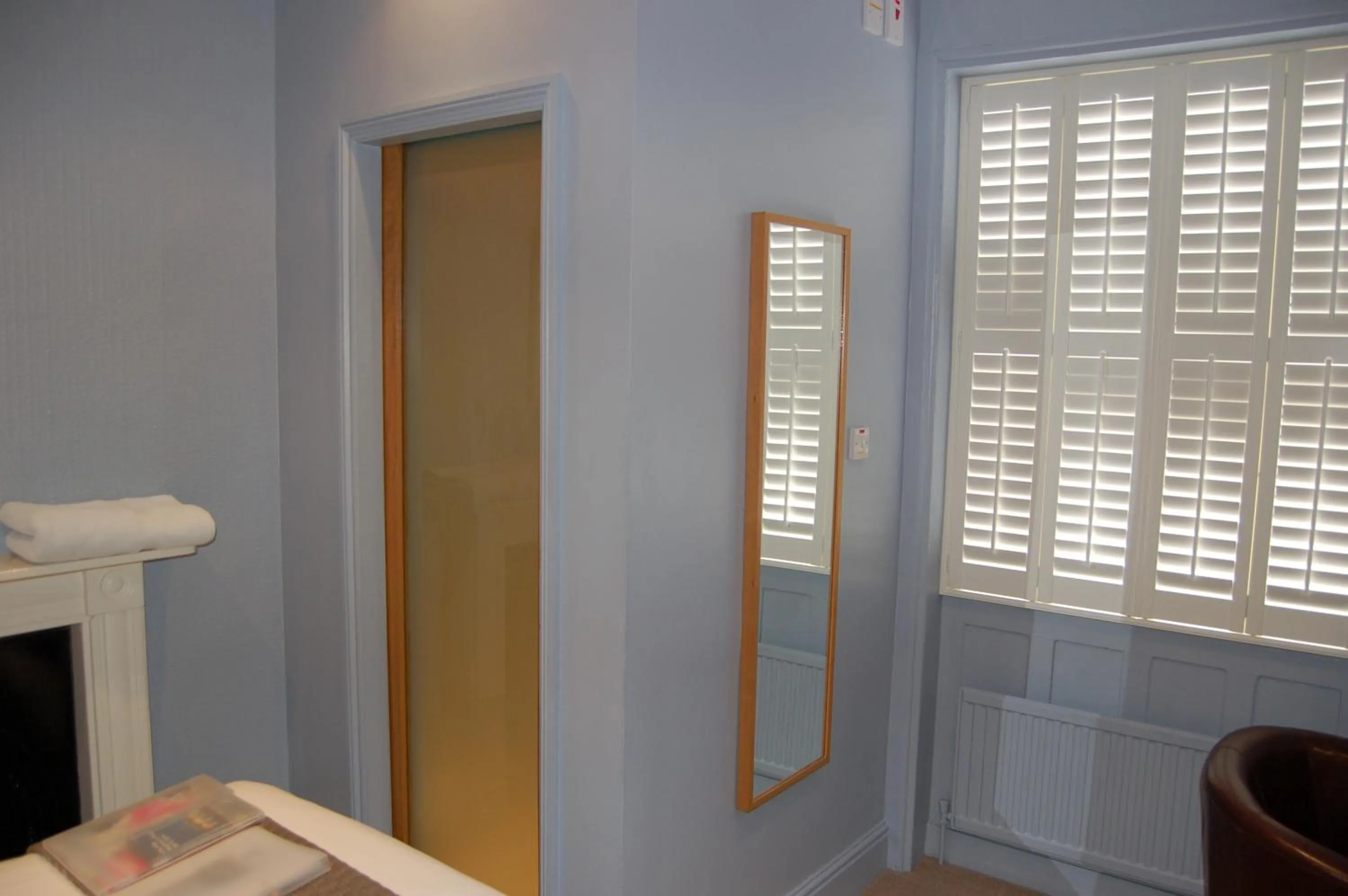 Bedroom in Brightonwave