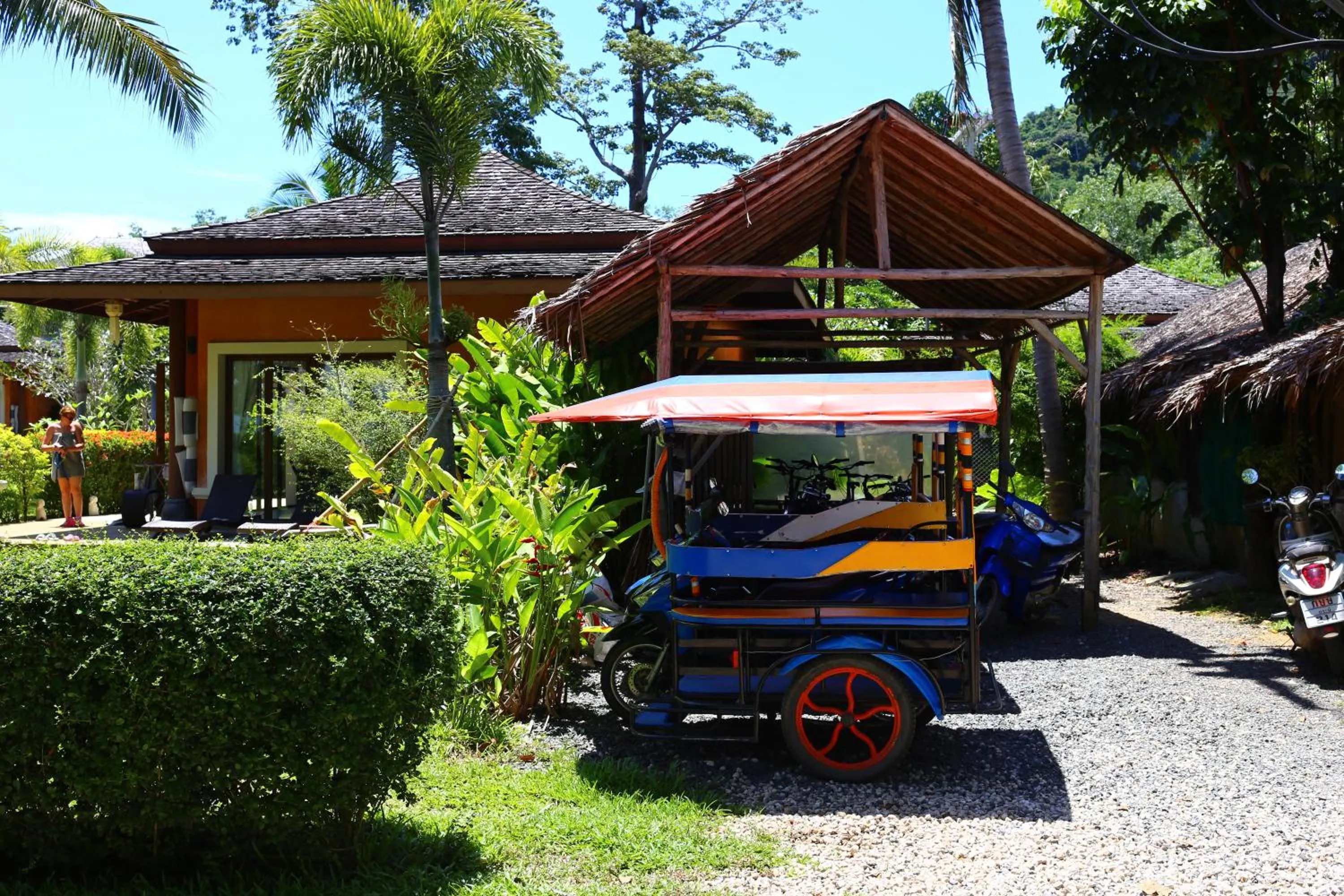 Parking in Laguna Villas Boutique Hotel