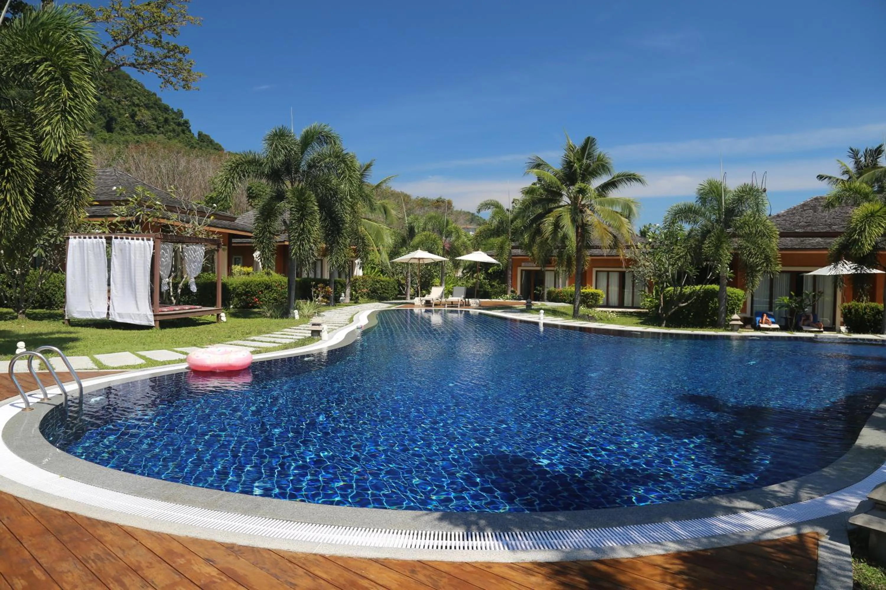 Swimming pool in Laguna Villas Boutique Hotel