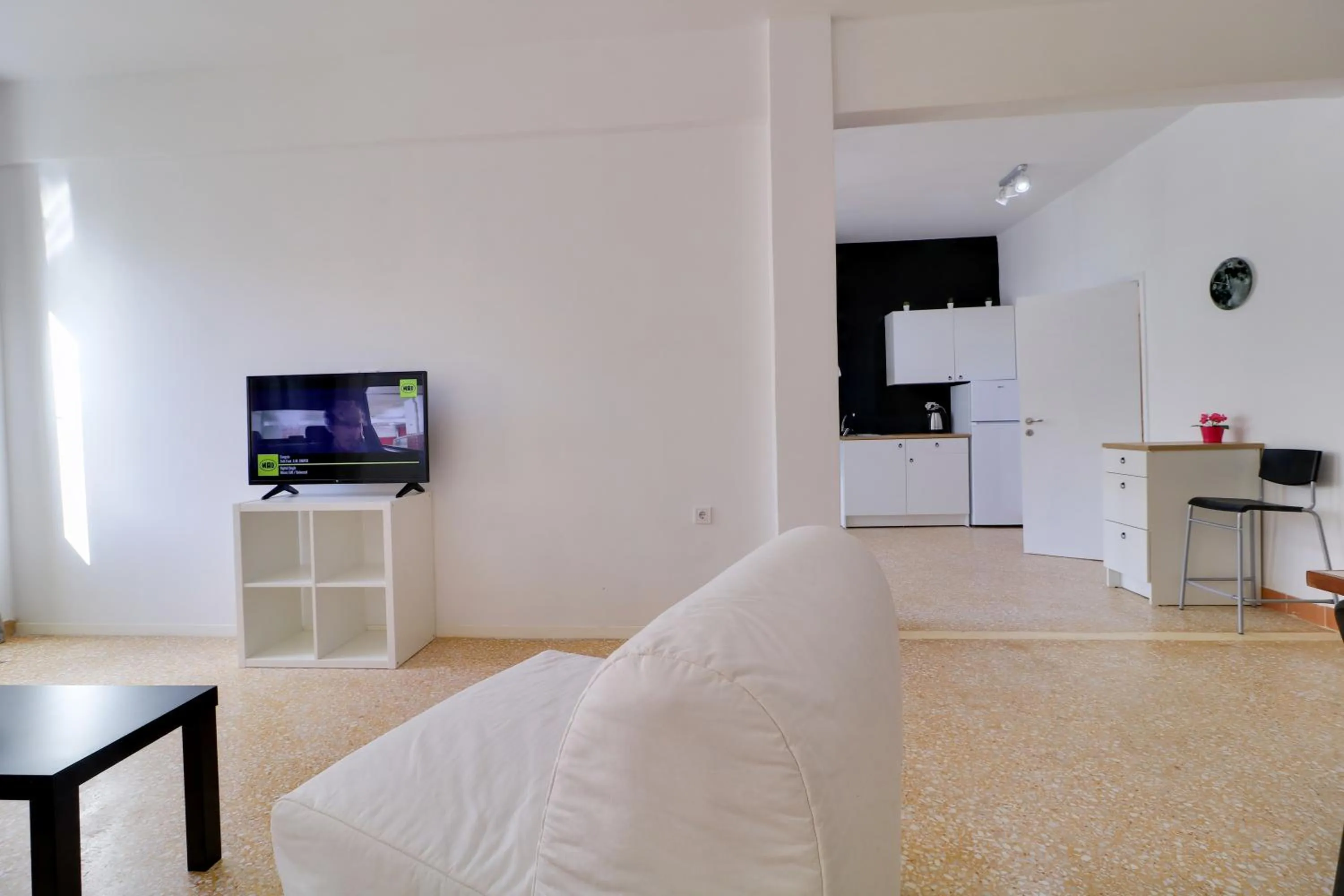 Kitchen or kitchenette in athens.apartotel.1